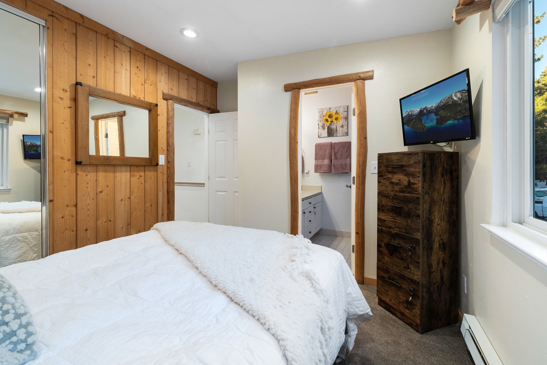 825 Southwood Blvd #18 