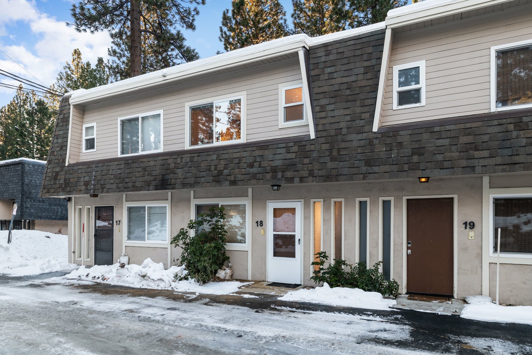 825 Southwood Blvd #18 