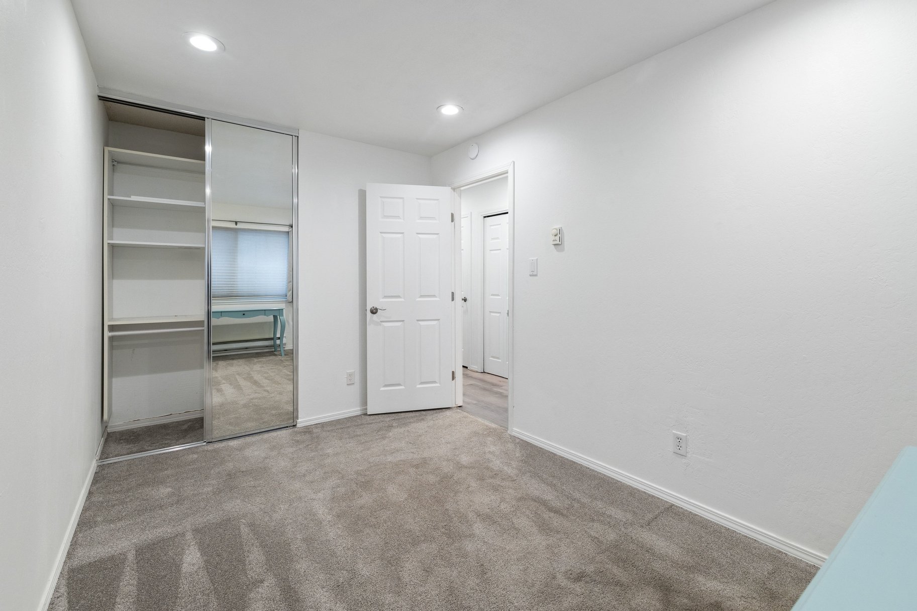 825 Southwood Blvd #18 