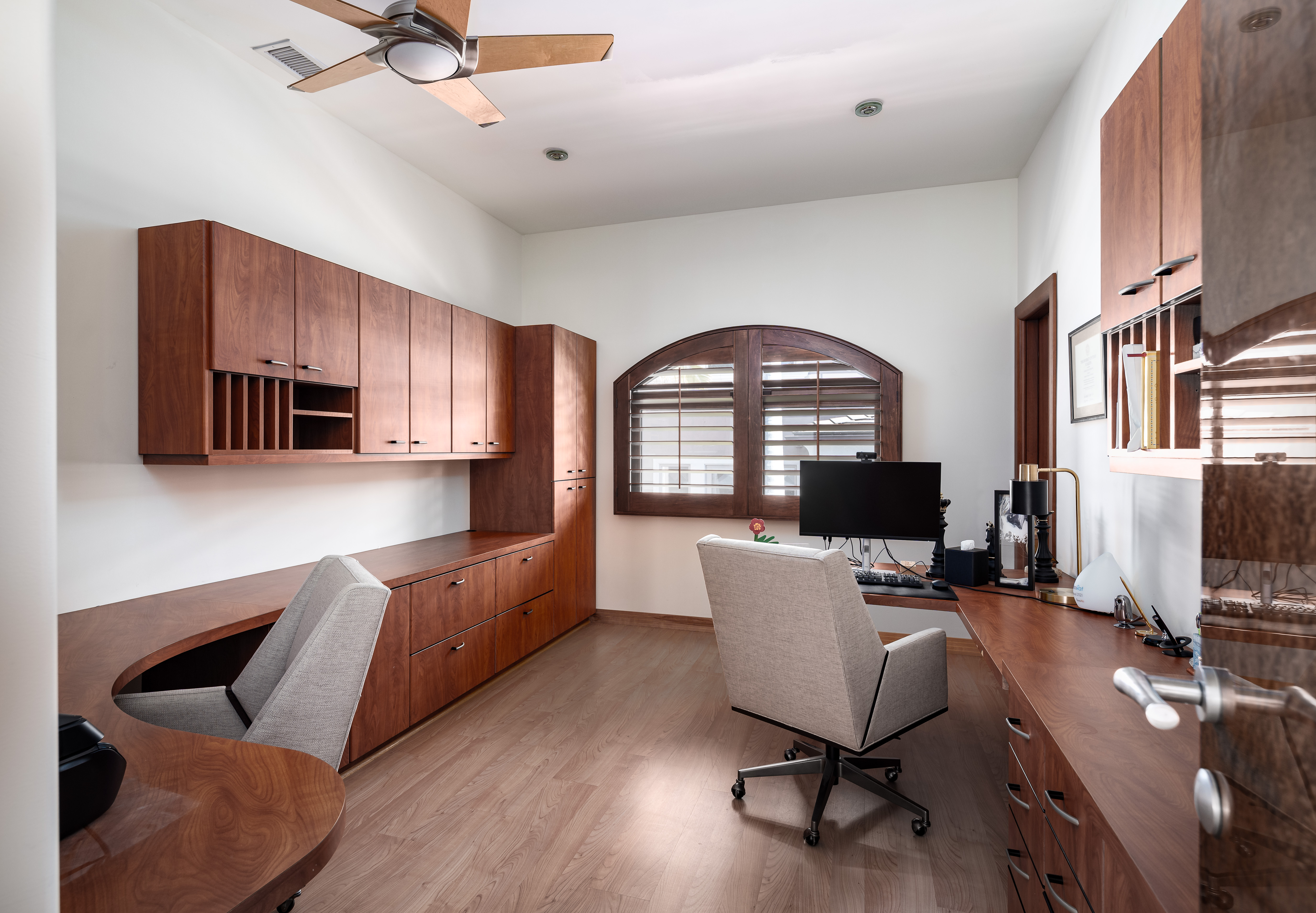 5848 Meadows Del Mar 