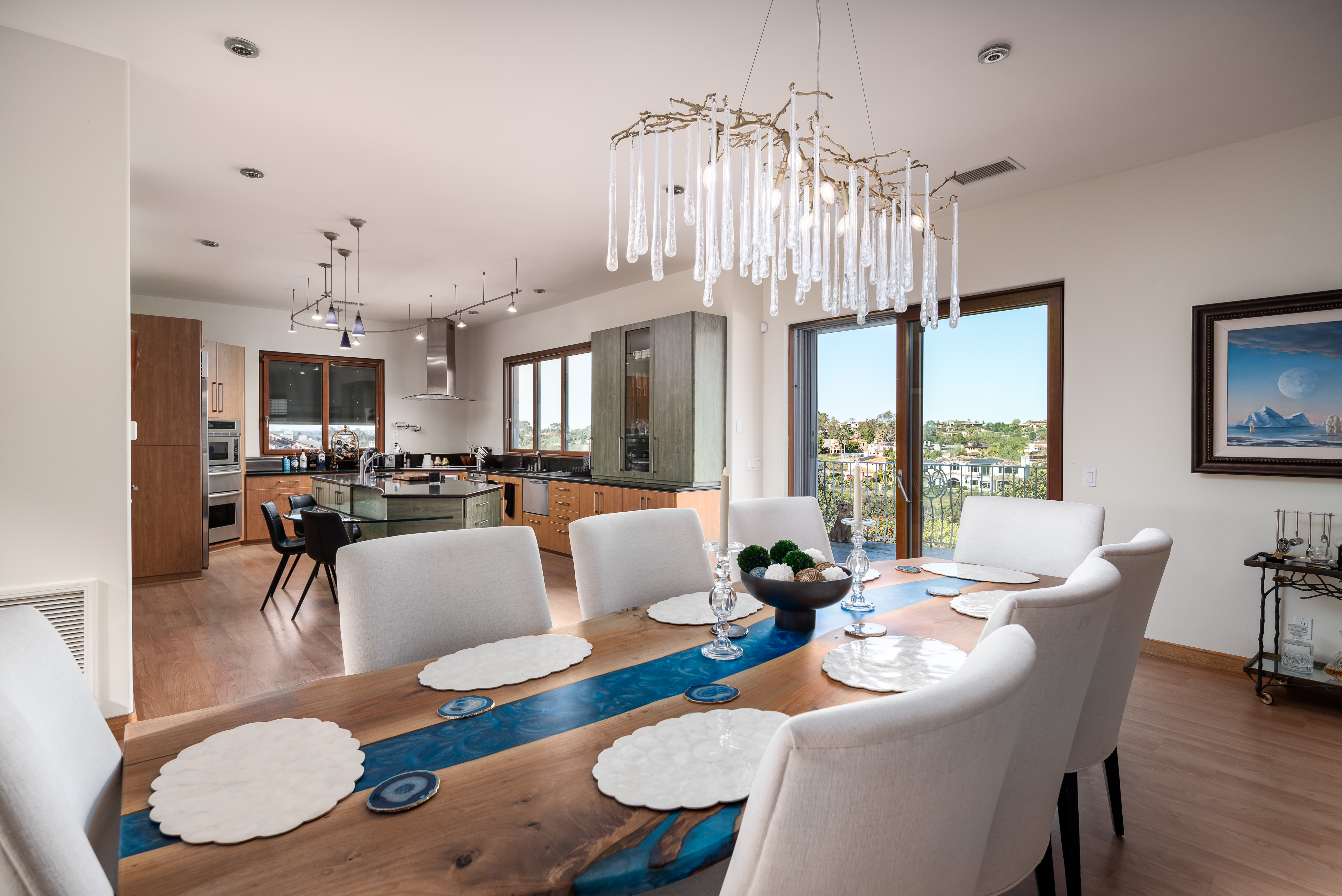 5848 Meadows Del Mar 