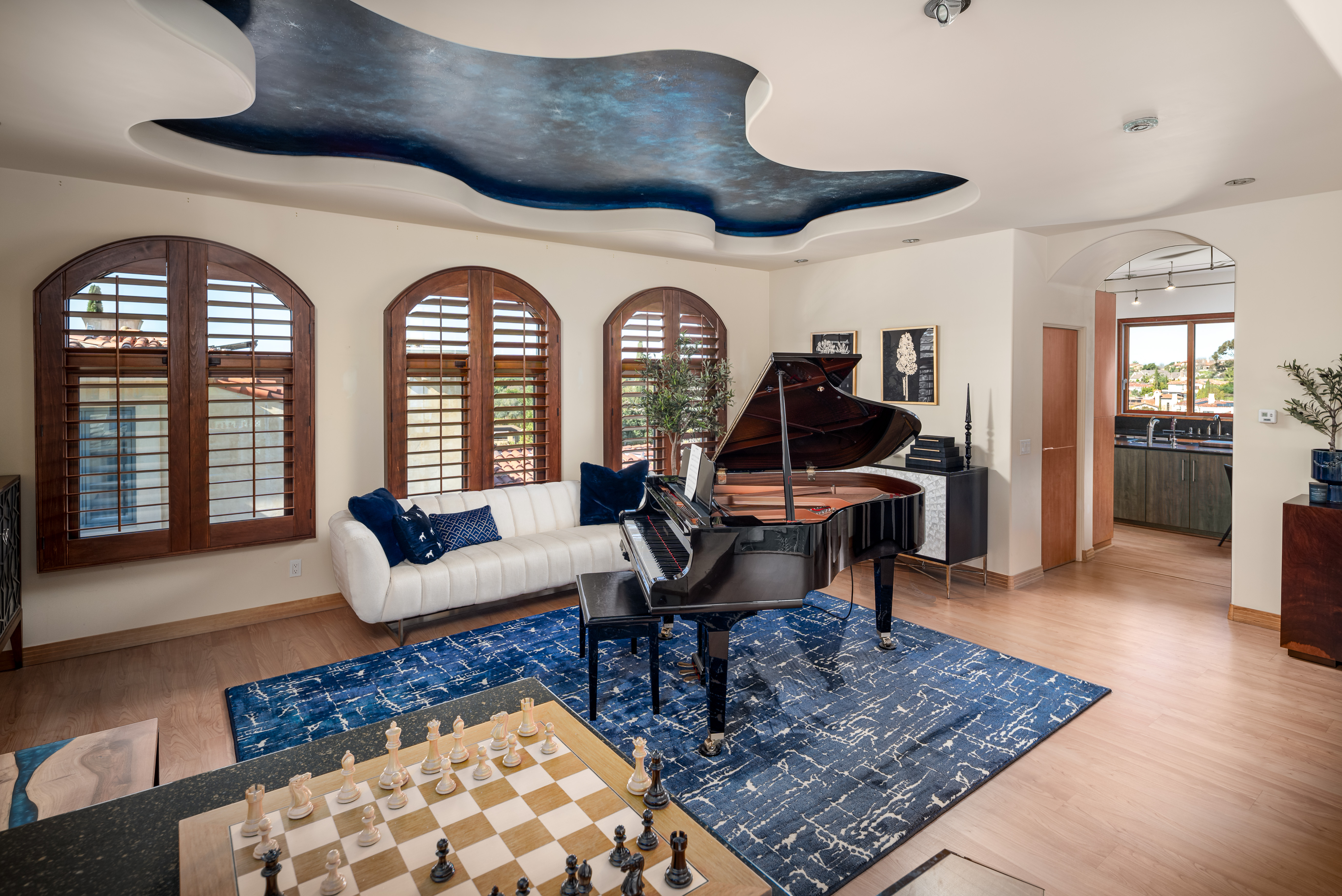 5848 Meadows Del Mar 