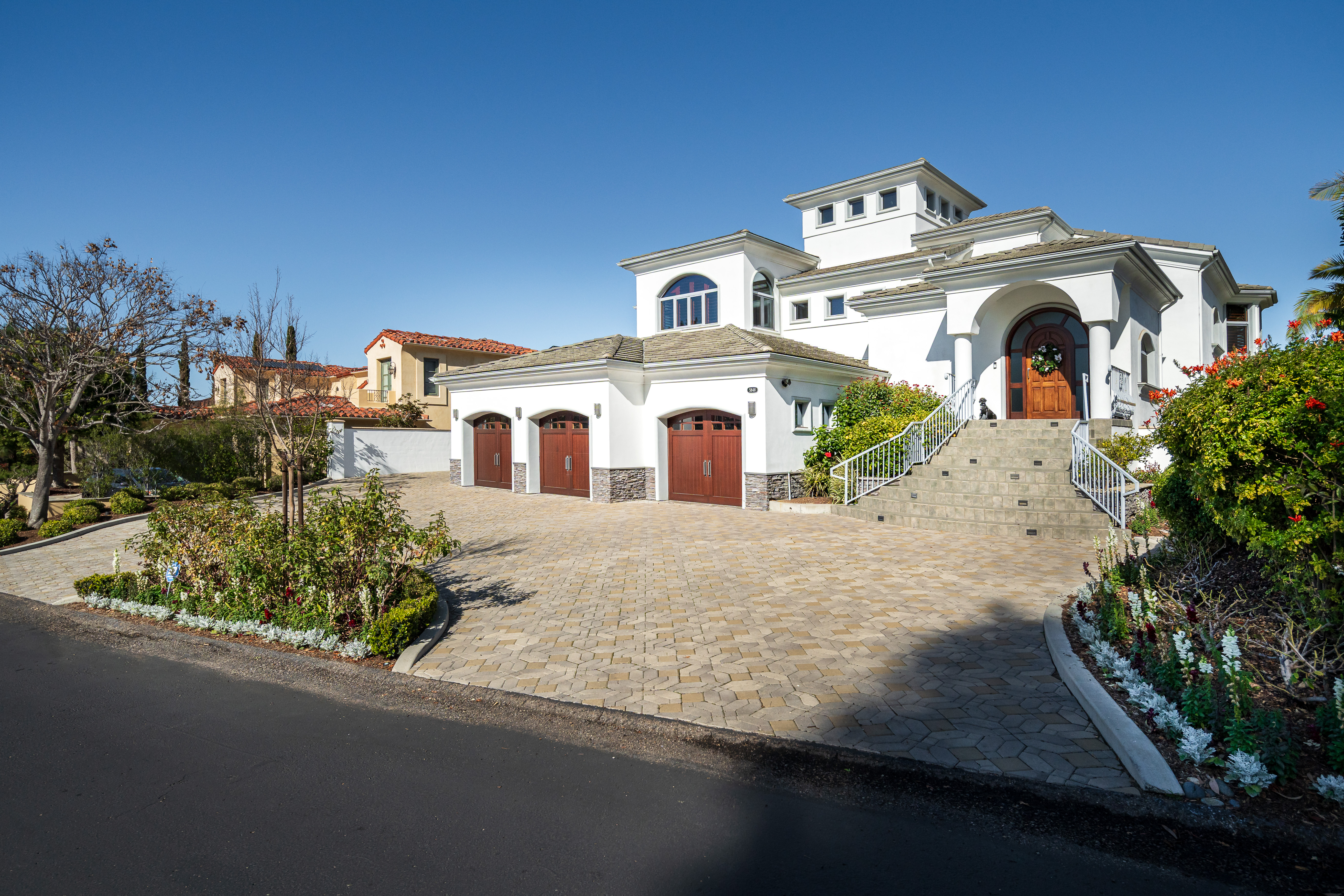 5848 Meadows Del Mar 