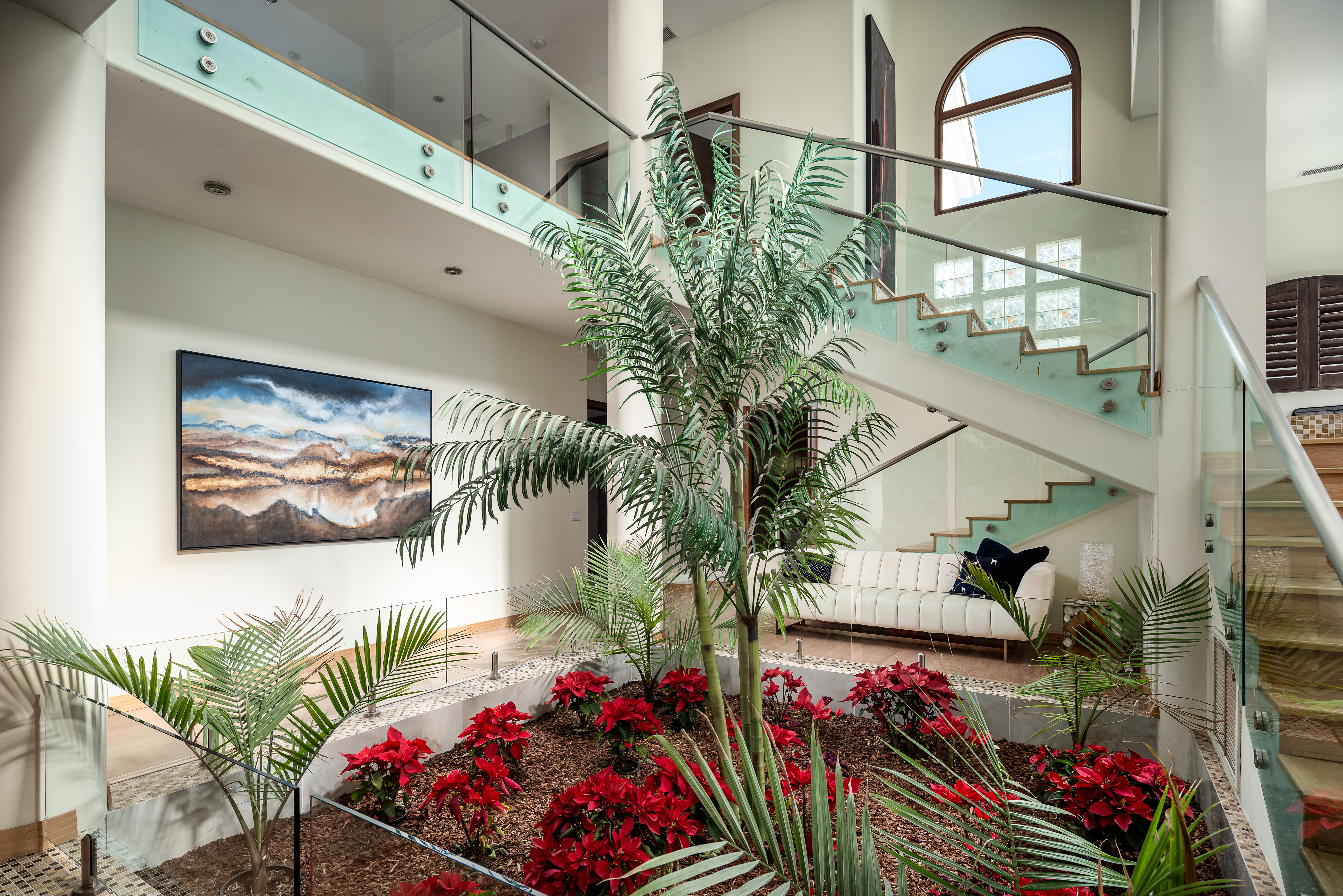 5848 Meadows Del Mar 