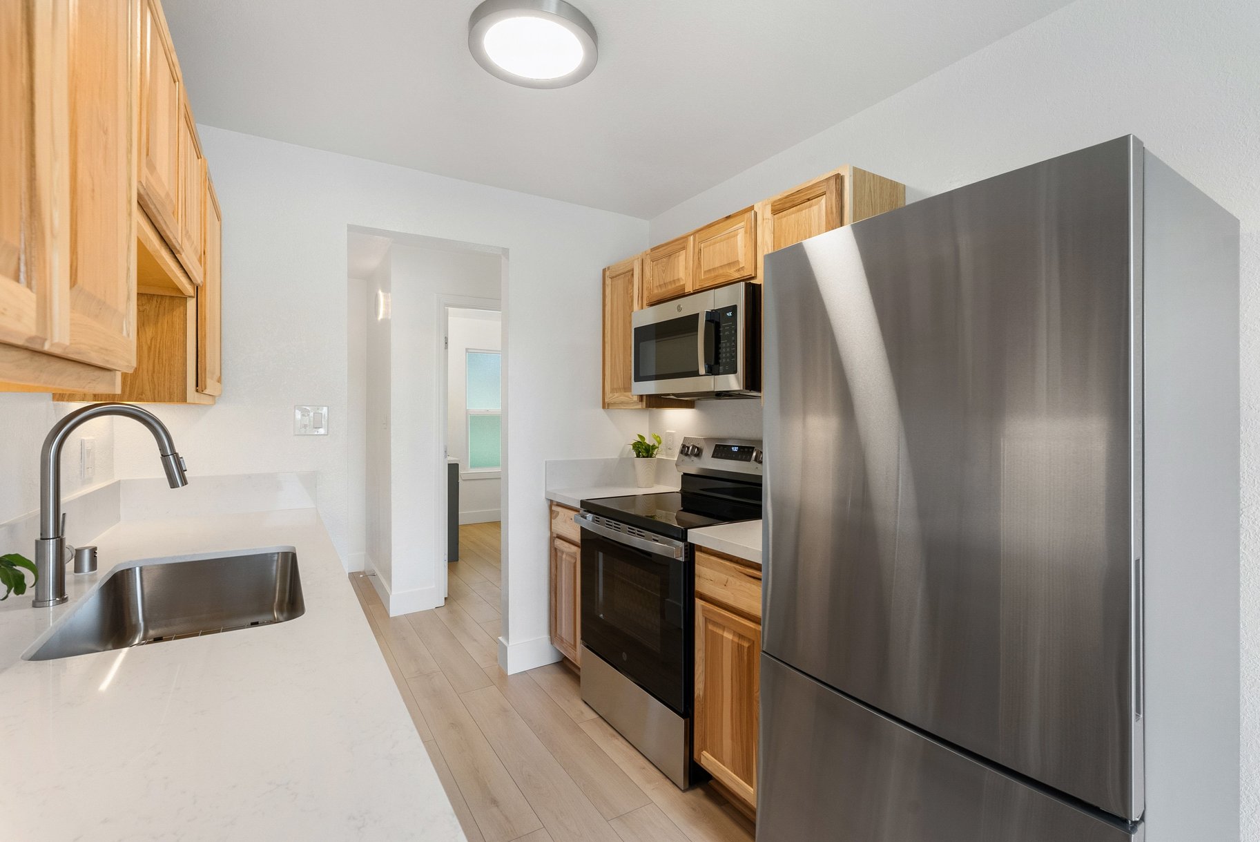 3935 Clear Acre Ln #211