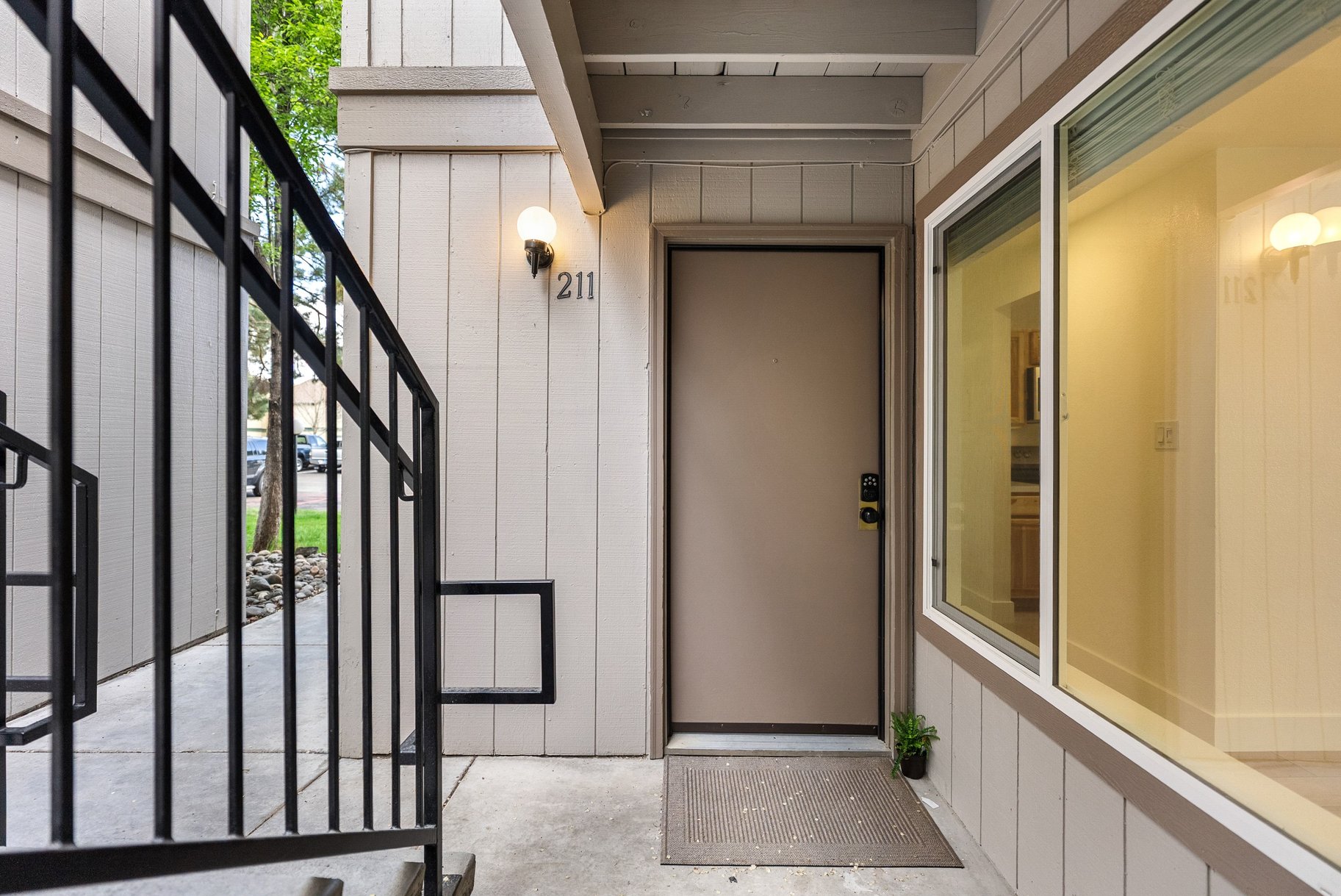 3935 Clear Acre Ln #211