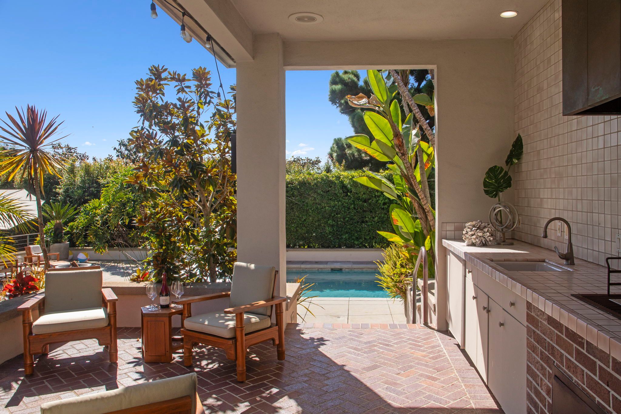 1515 El Camino Del Teatro 