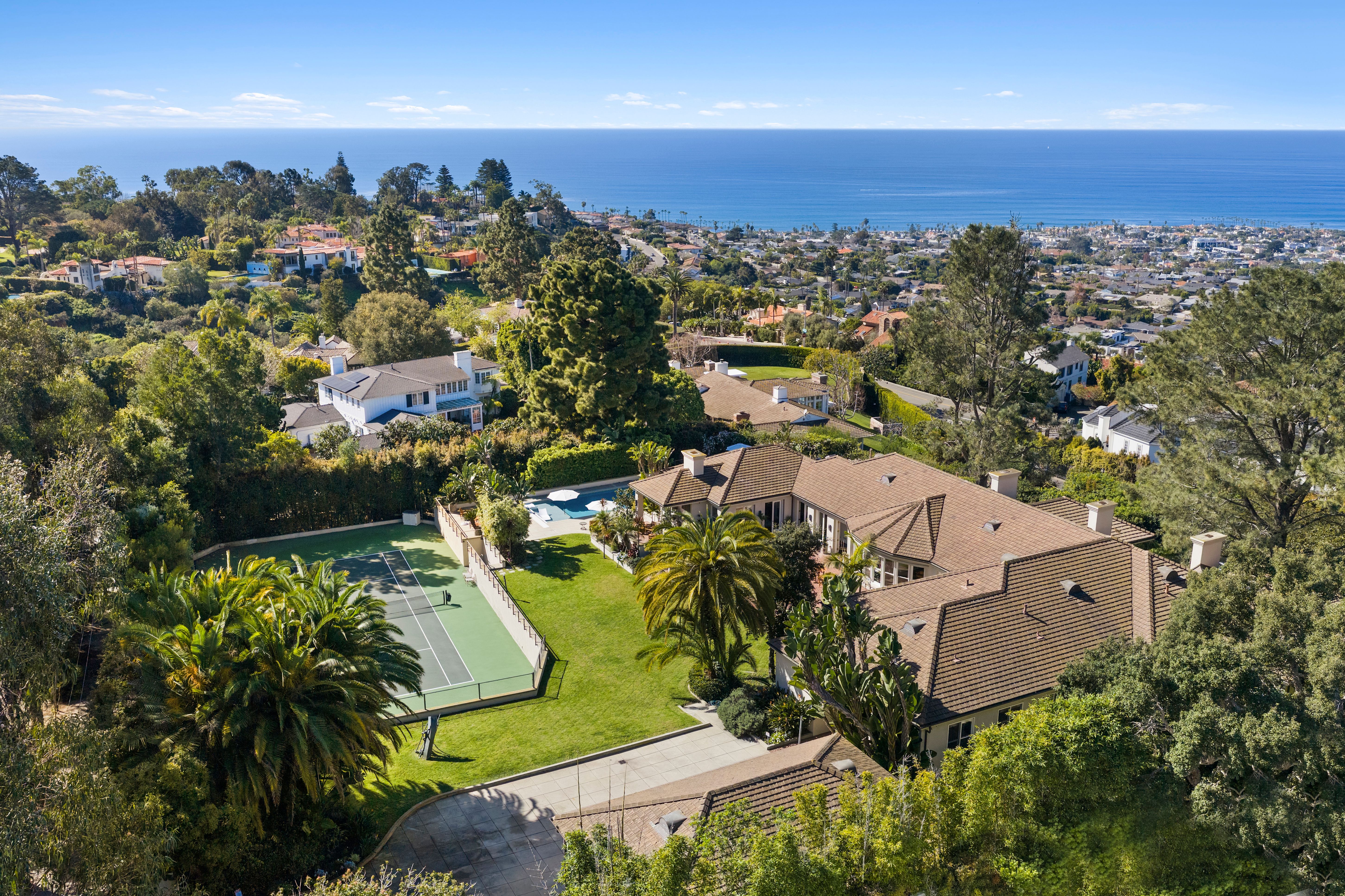 1515 El Camino Del Teatro 