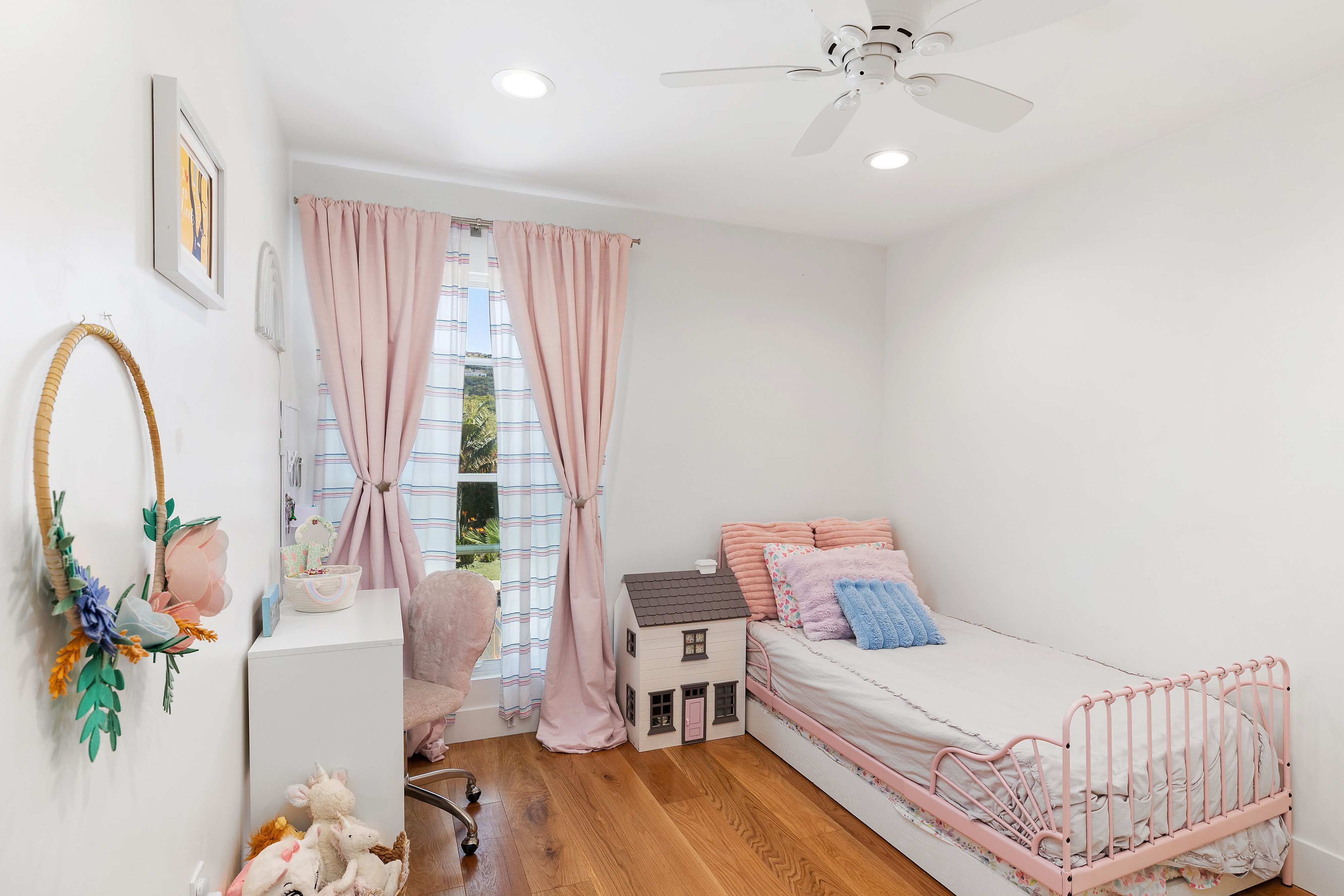 8238 Paseo Del Ocaso 