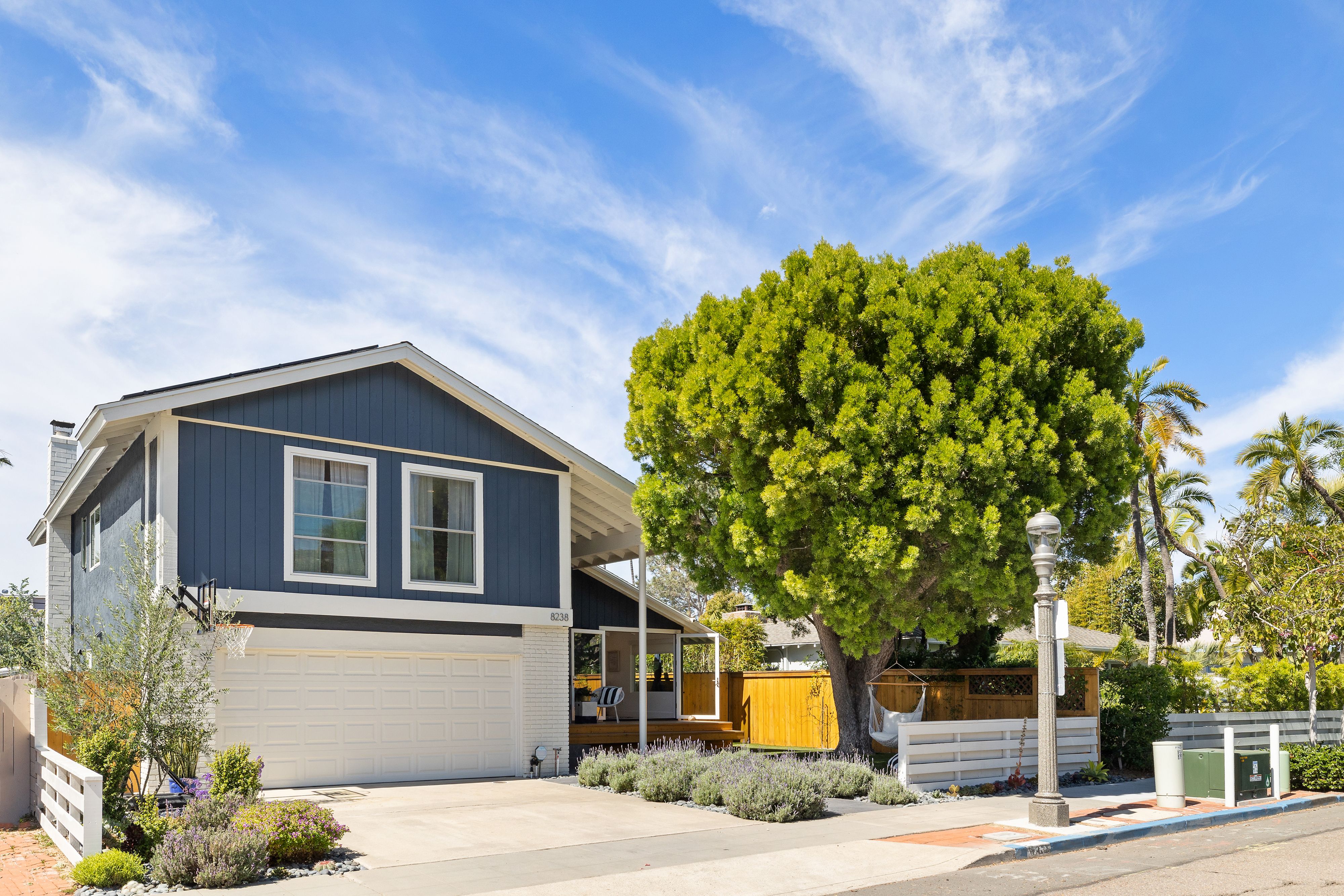 8238 Paseo Del Ocaso 