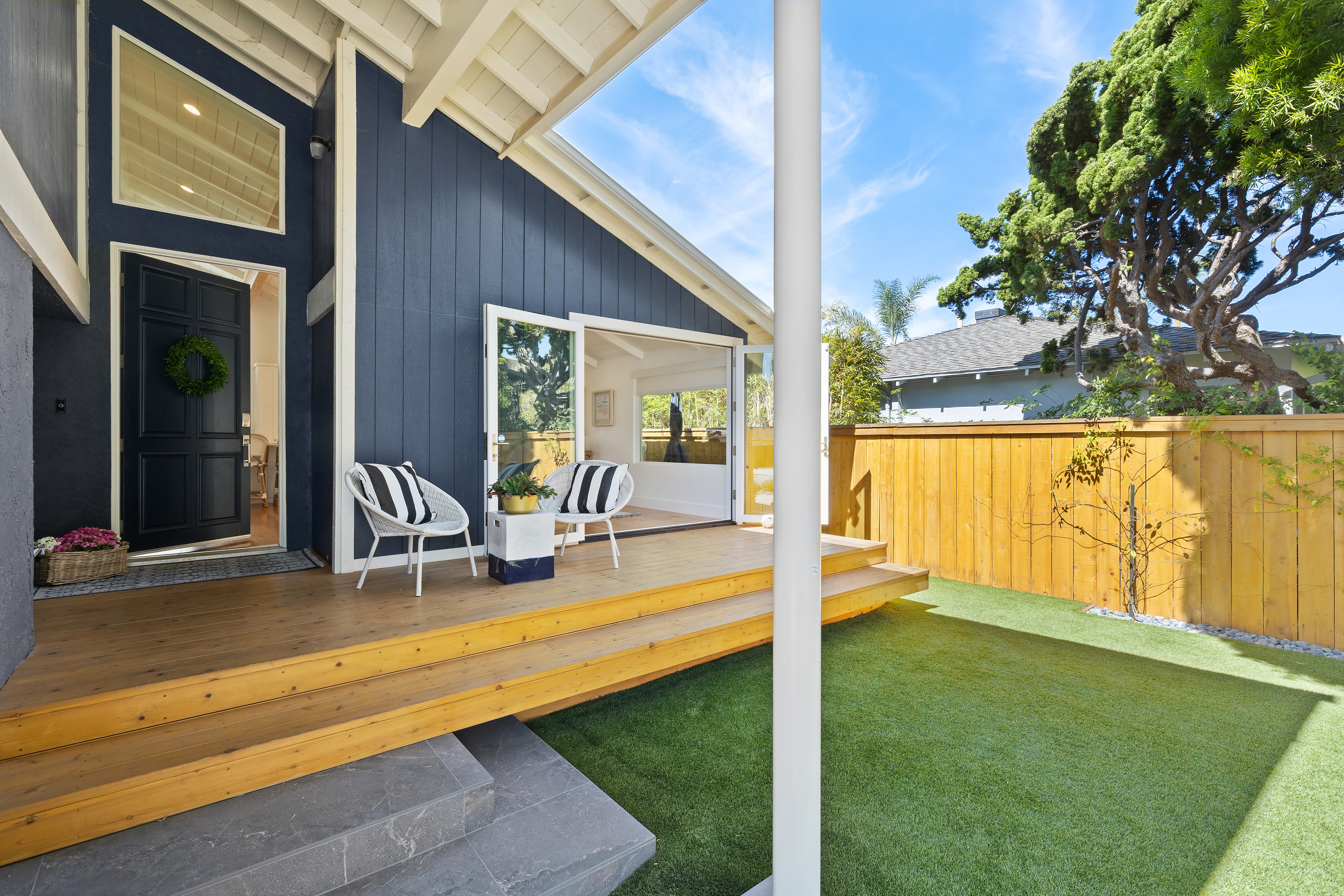 8238 Paseo Del Ocaso 