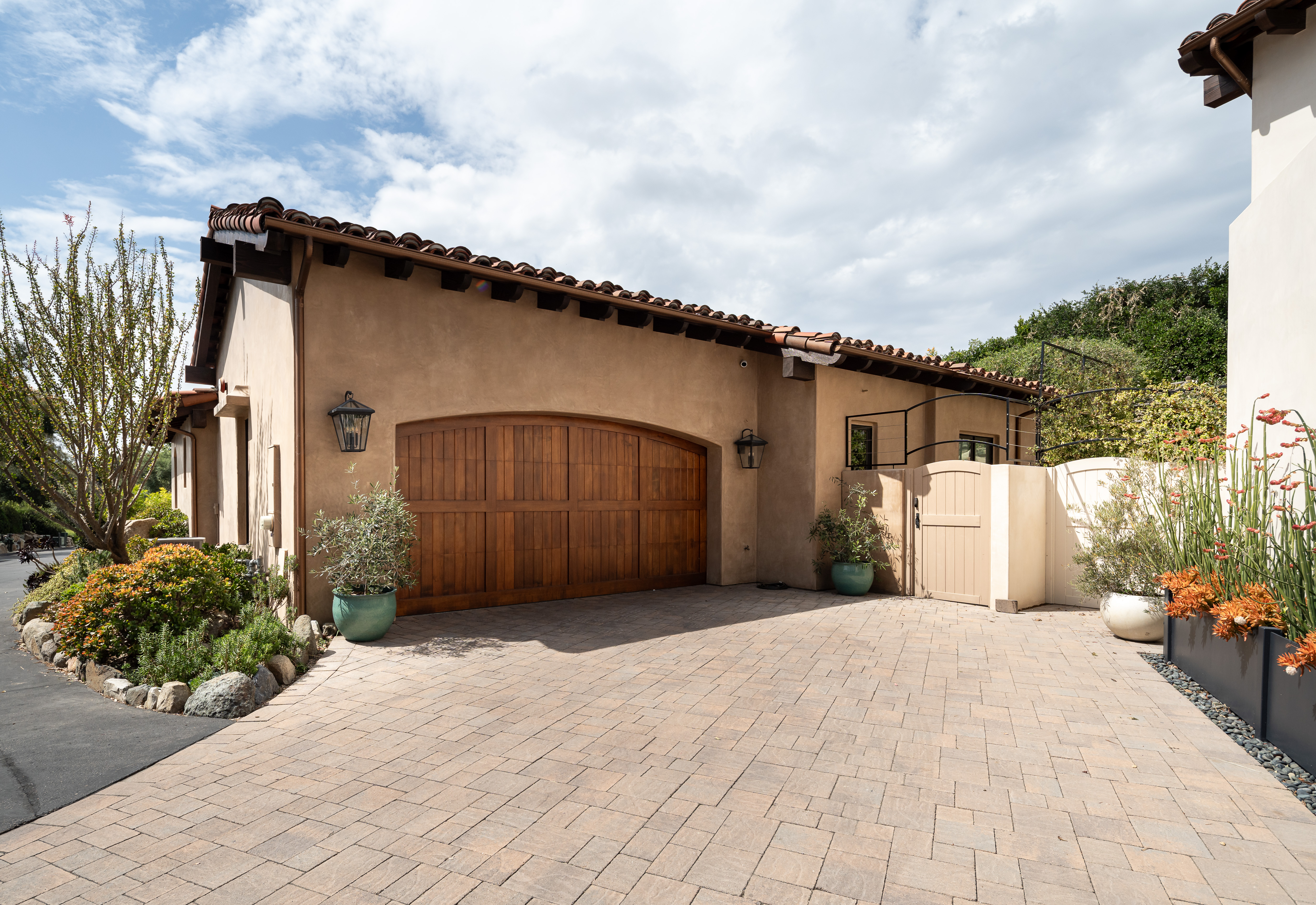 6154 Camino Selva 