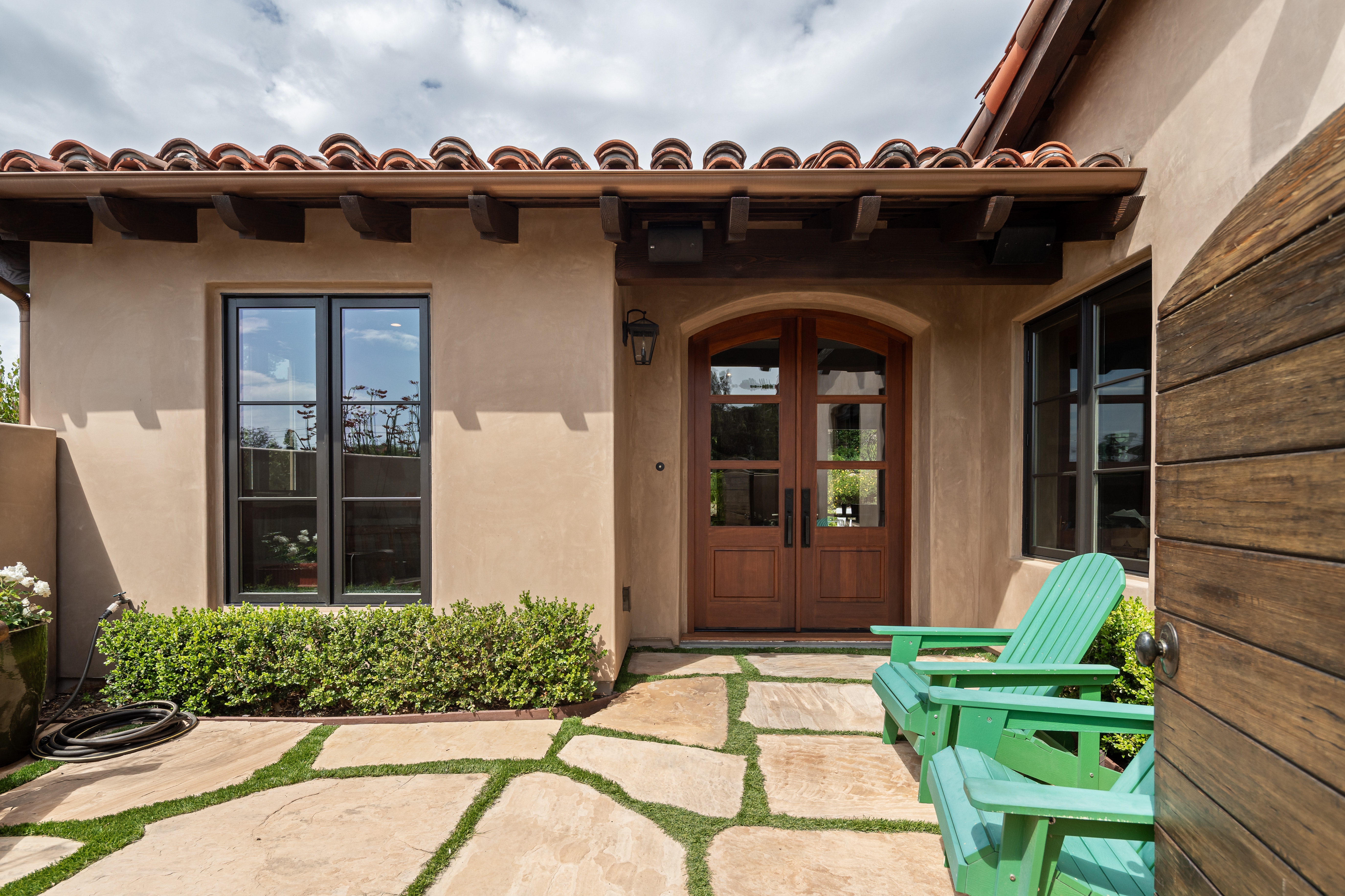 6154 Camino Selva 