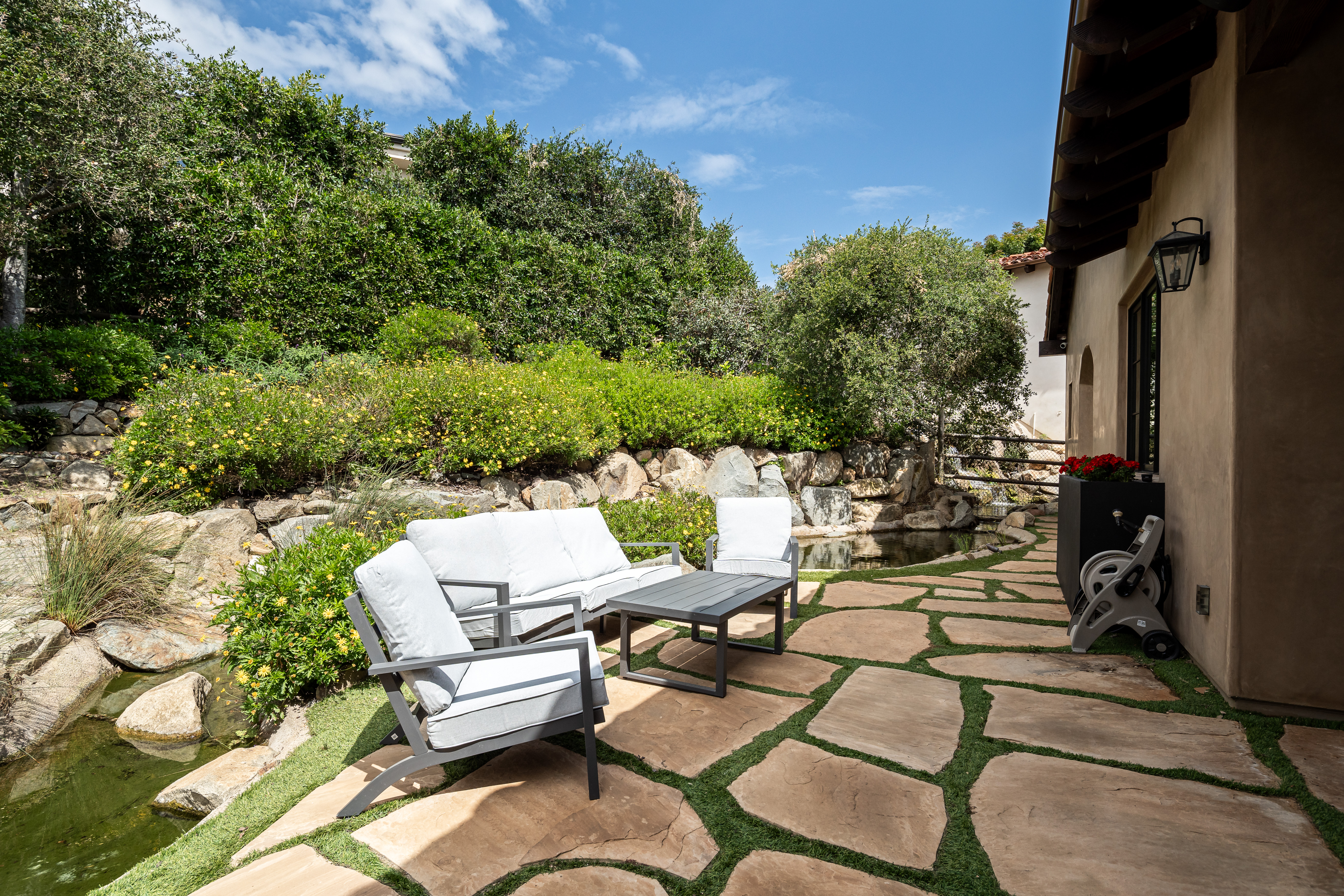 6154 Camino Selva 