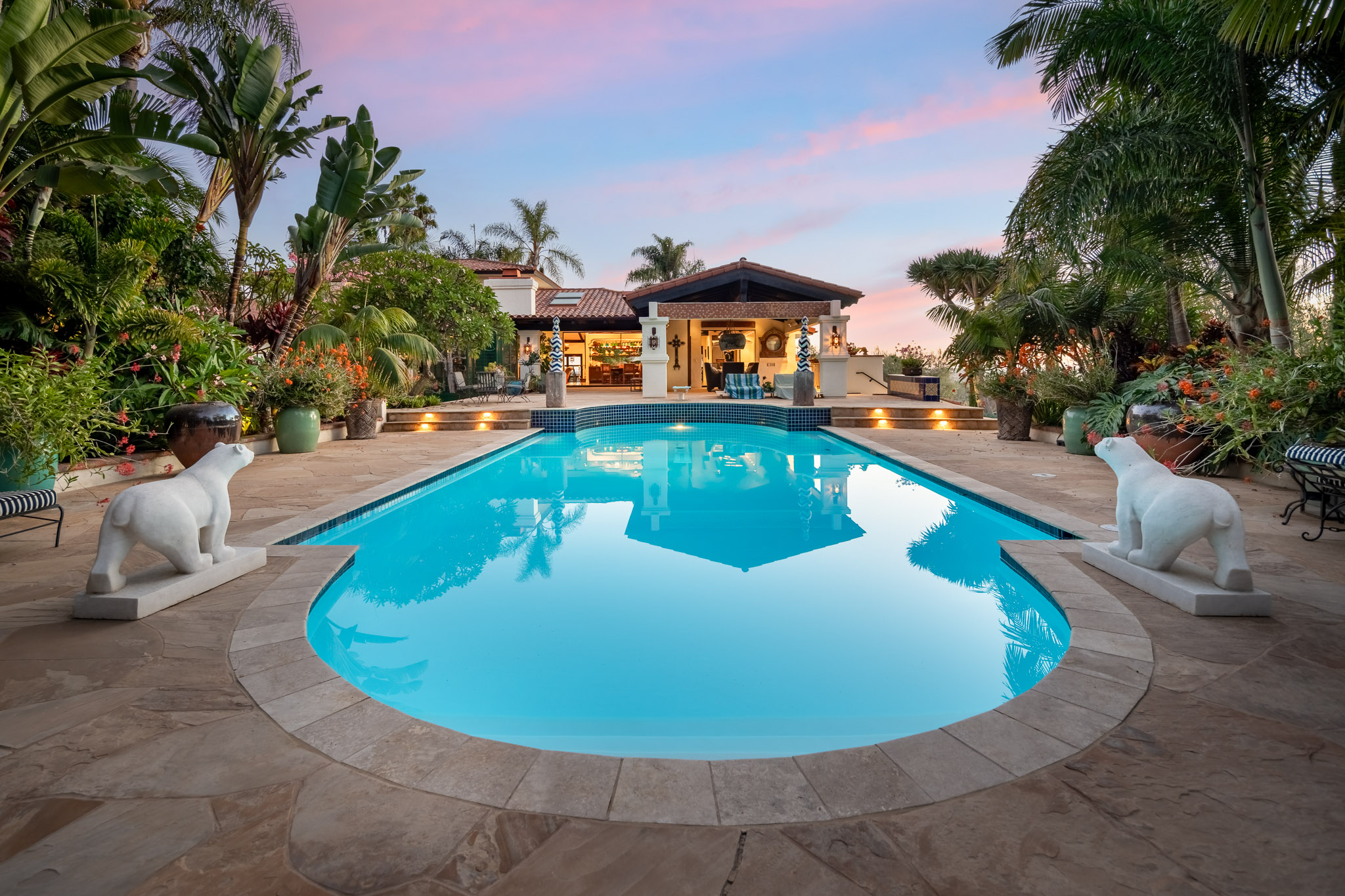 18245 Paseo Victoria 