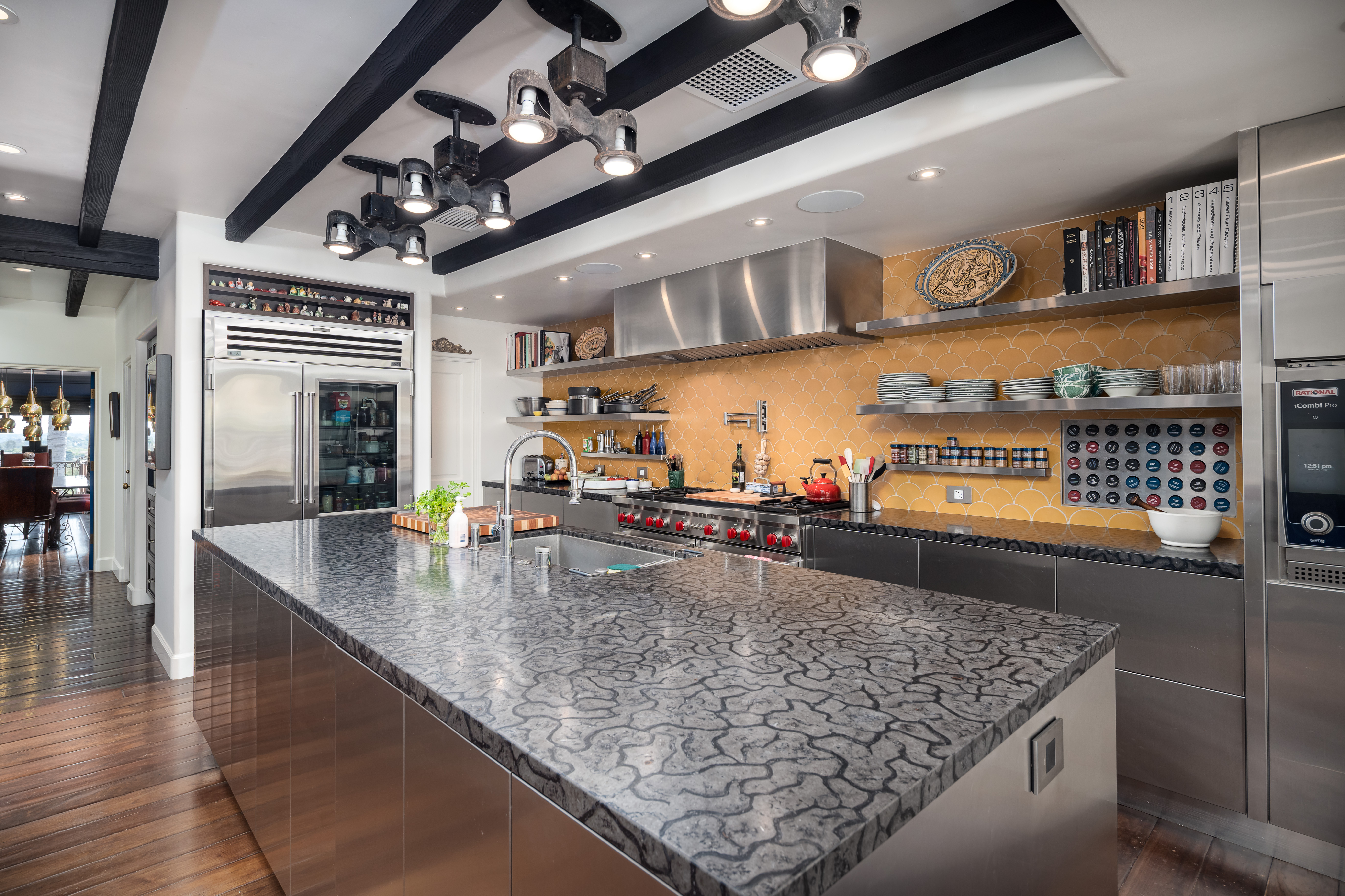 18245 Paseo Victoria 
