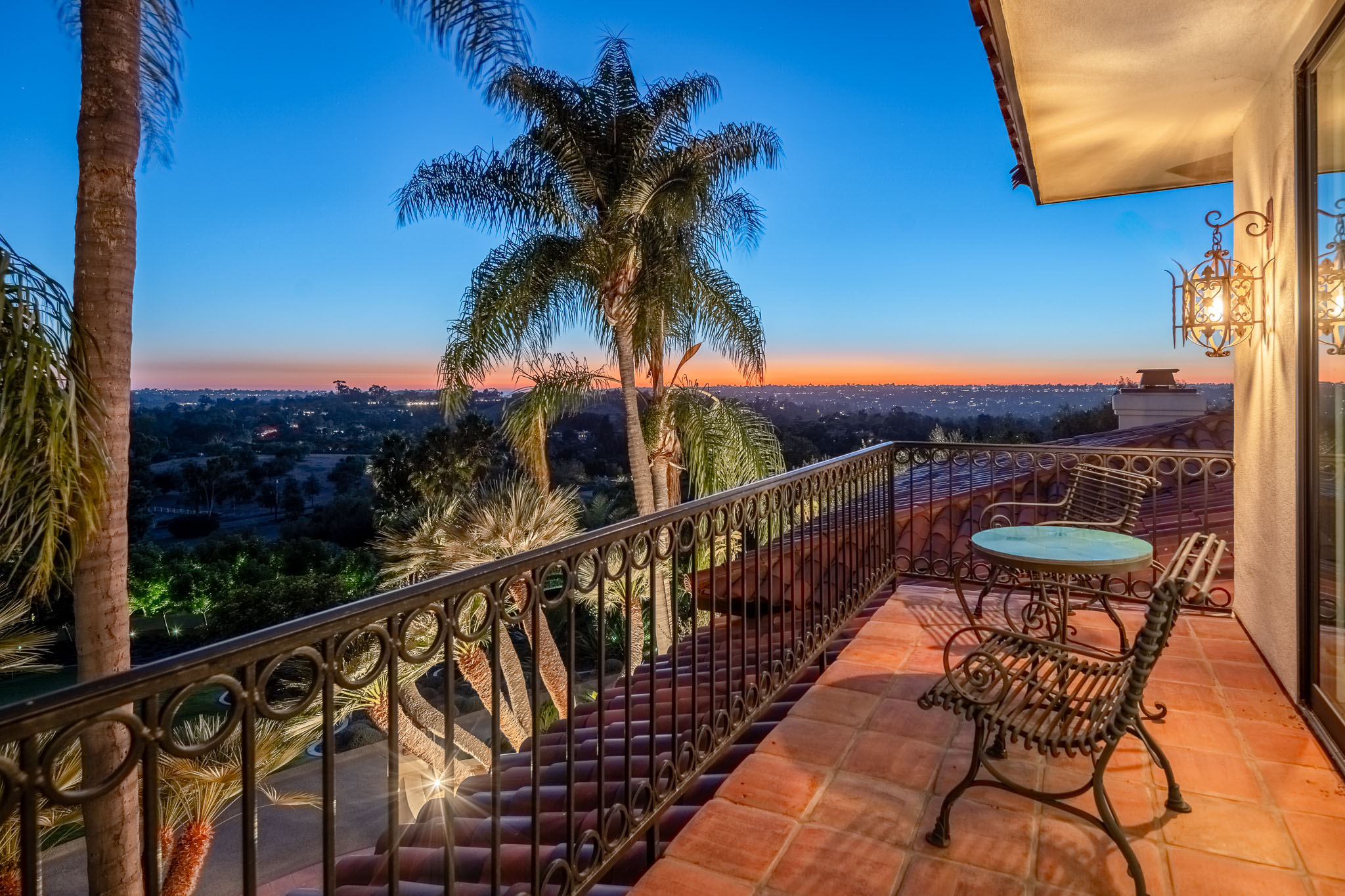 18245 Paseo Victoria 
