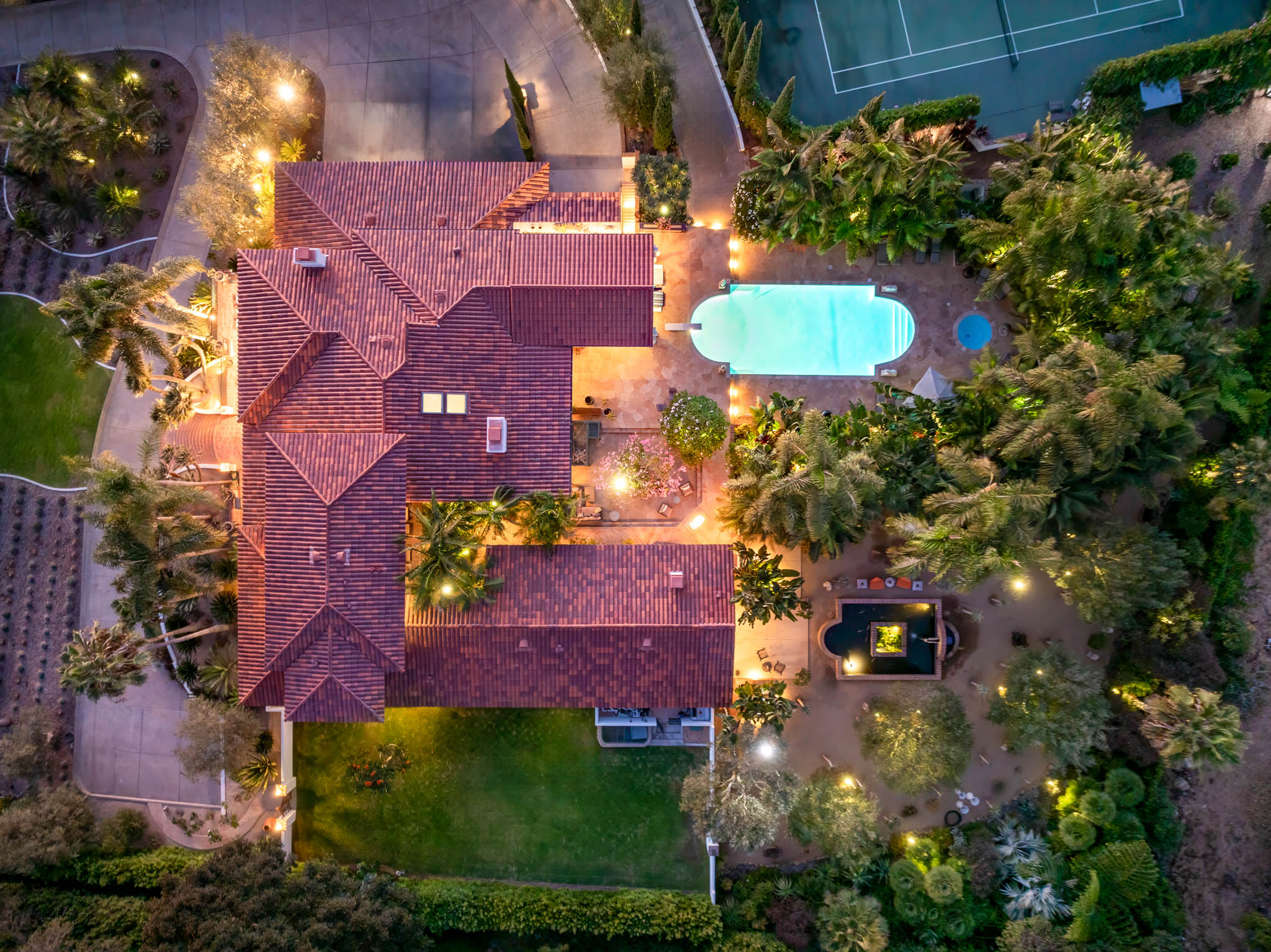 18245 Paseo Victoria 