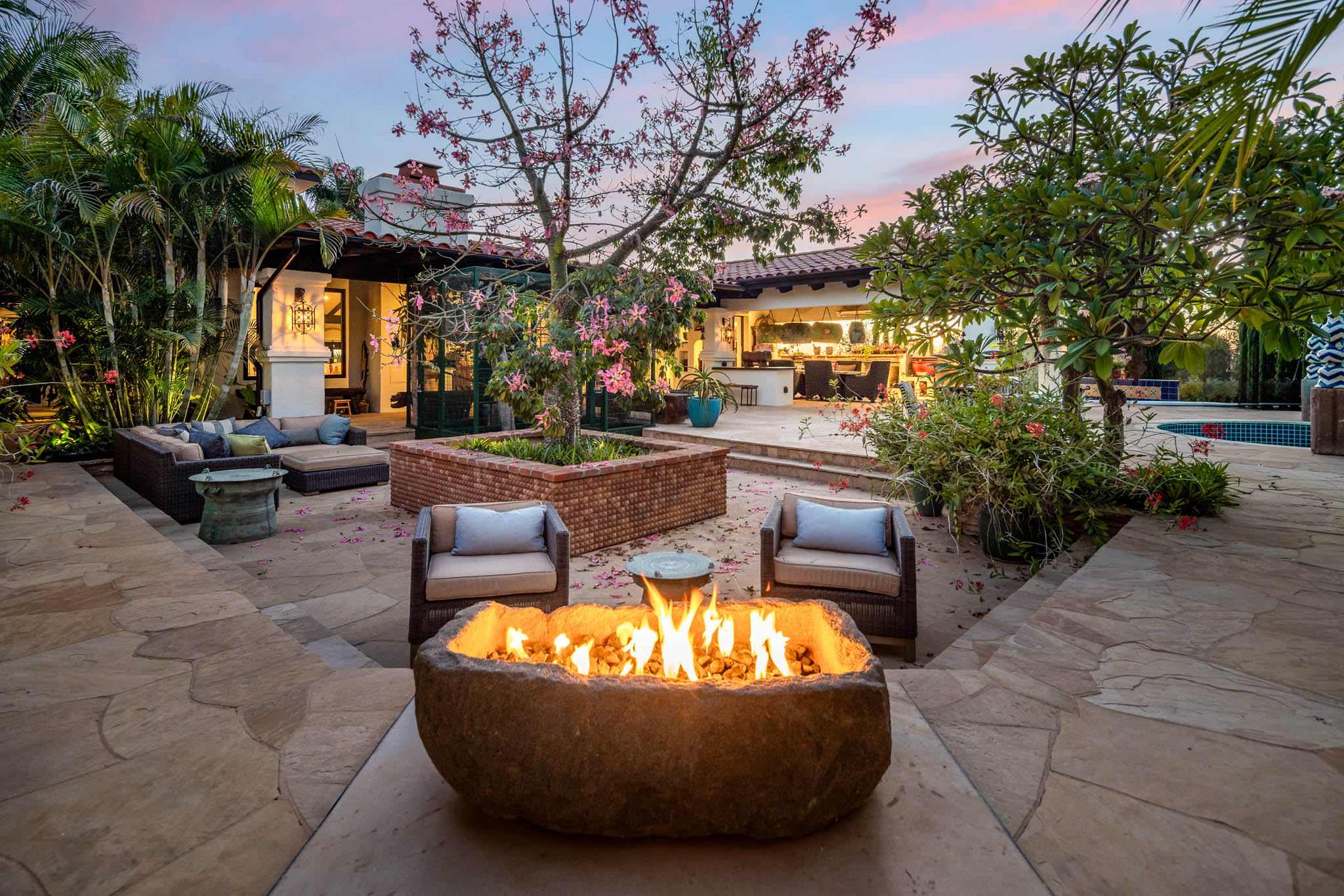 18245 Paseo Victoria 