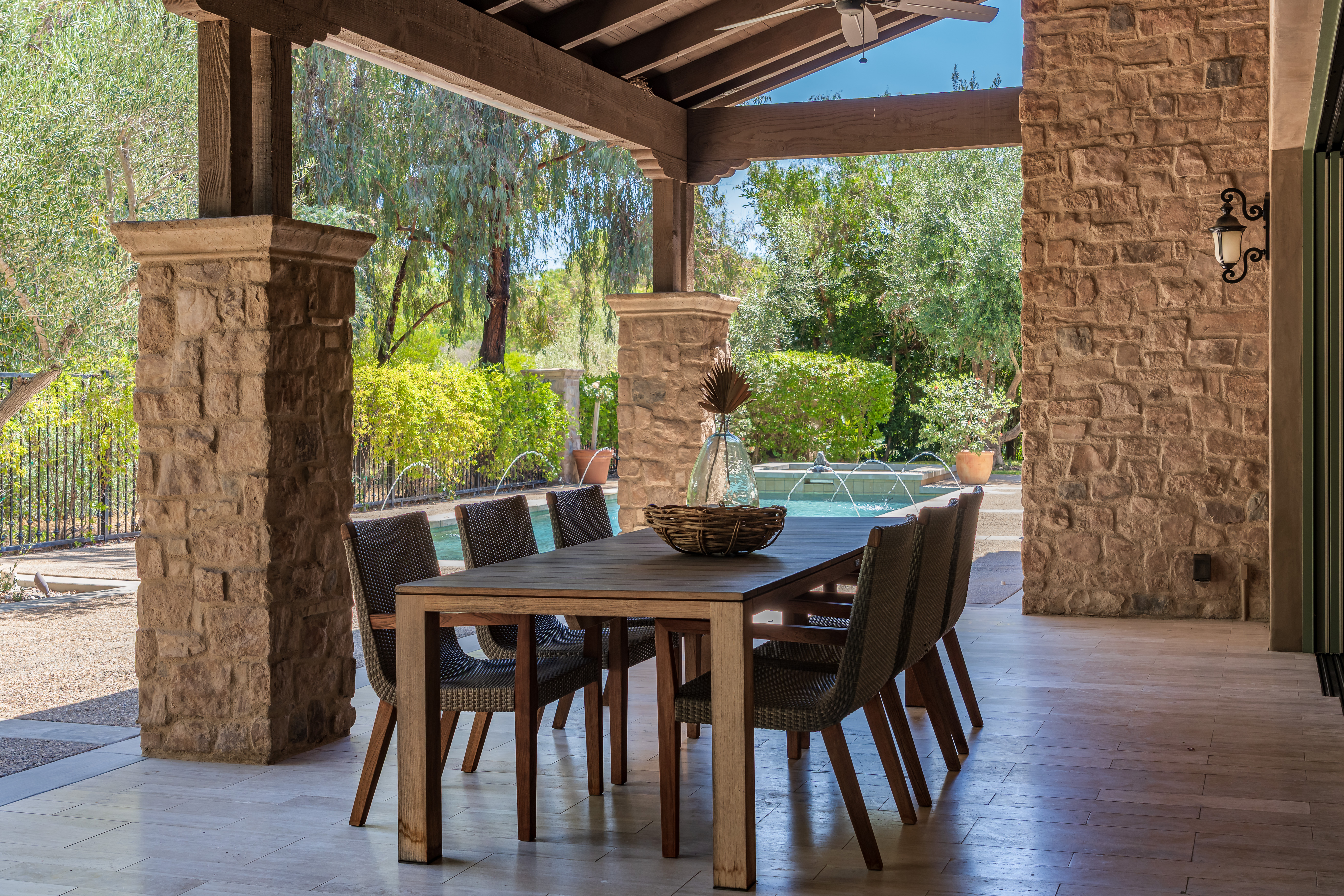 18504 Calle La Serra 