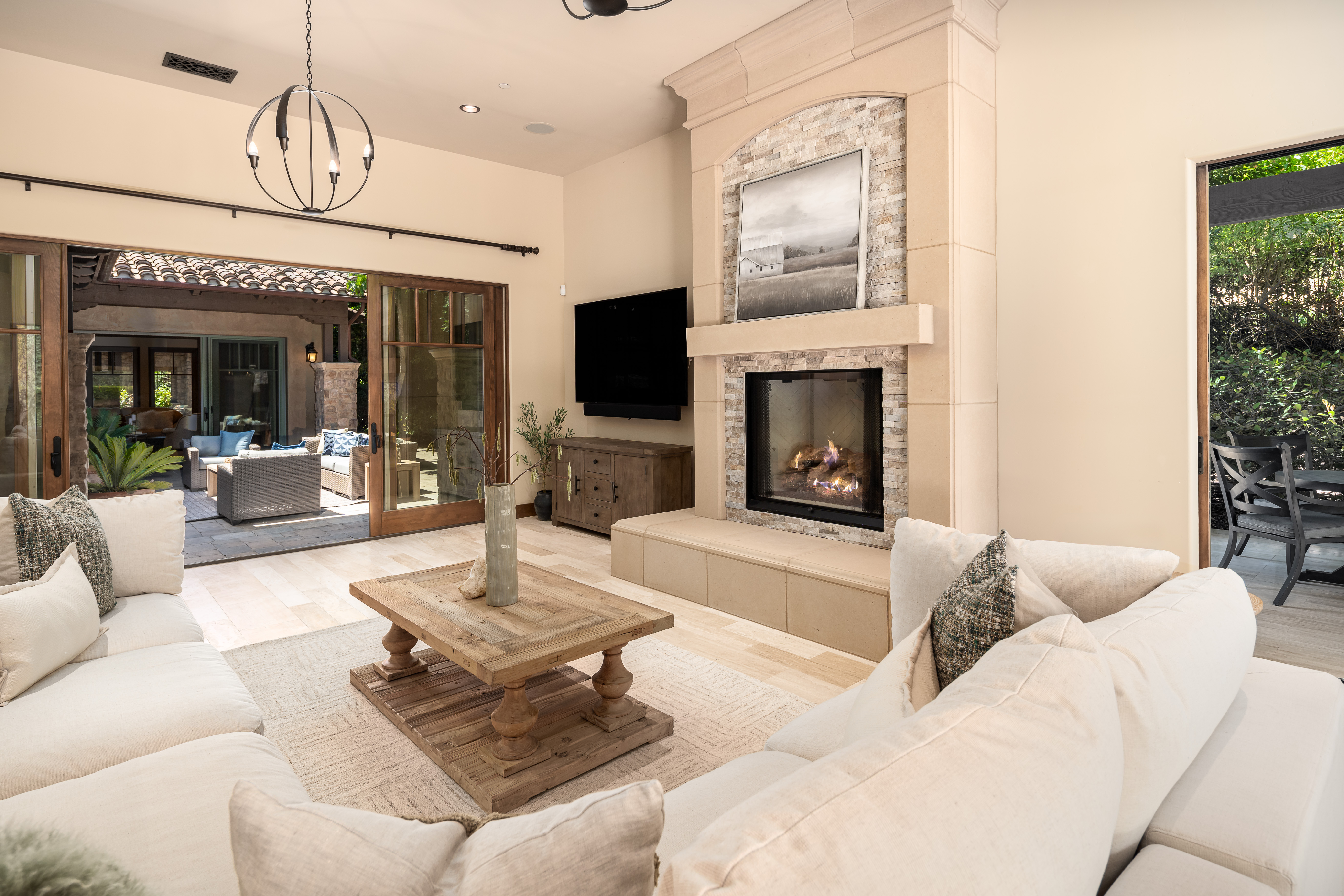 18504 Calle La Serra 