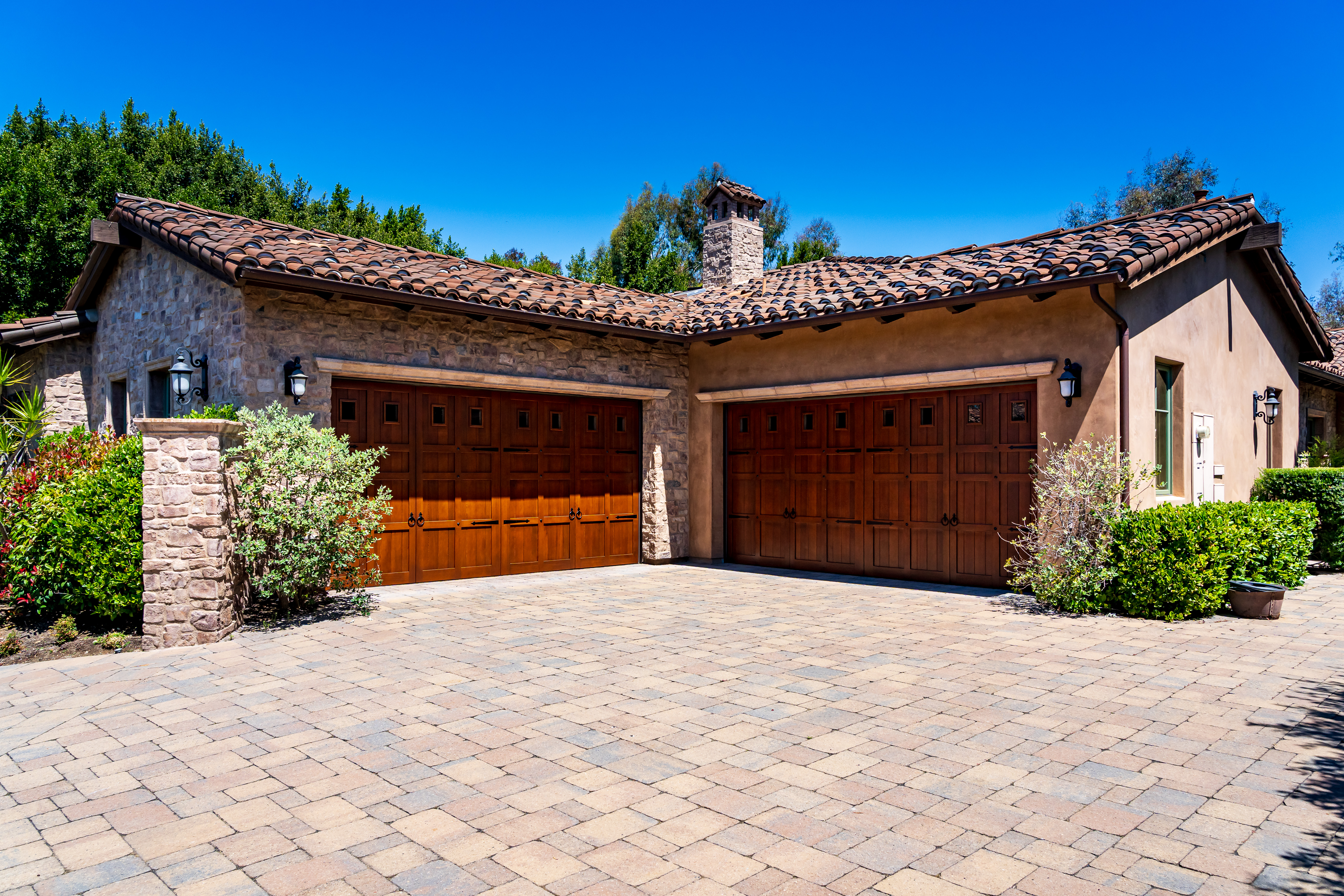 18504 Calle La Serra 