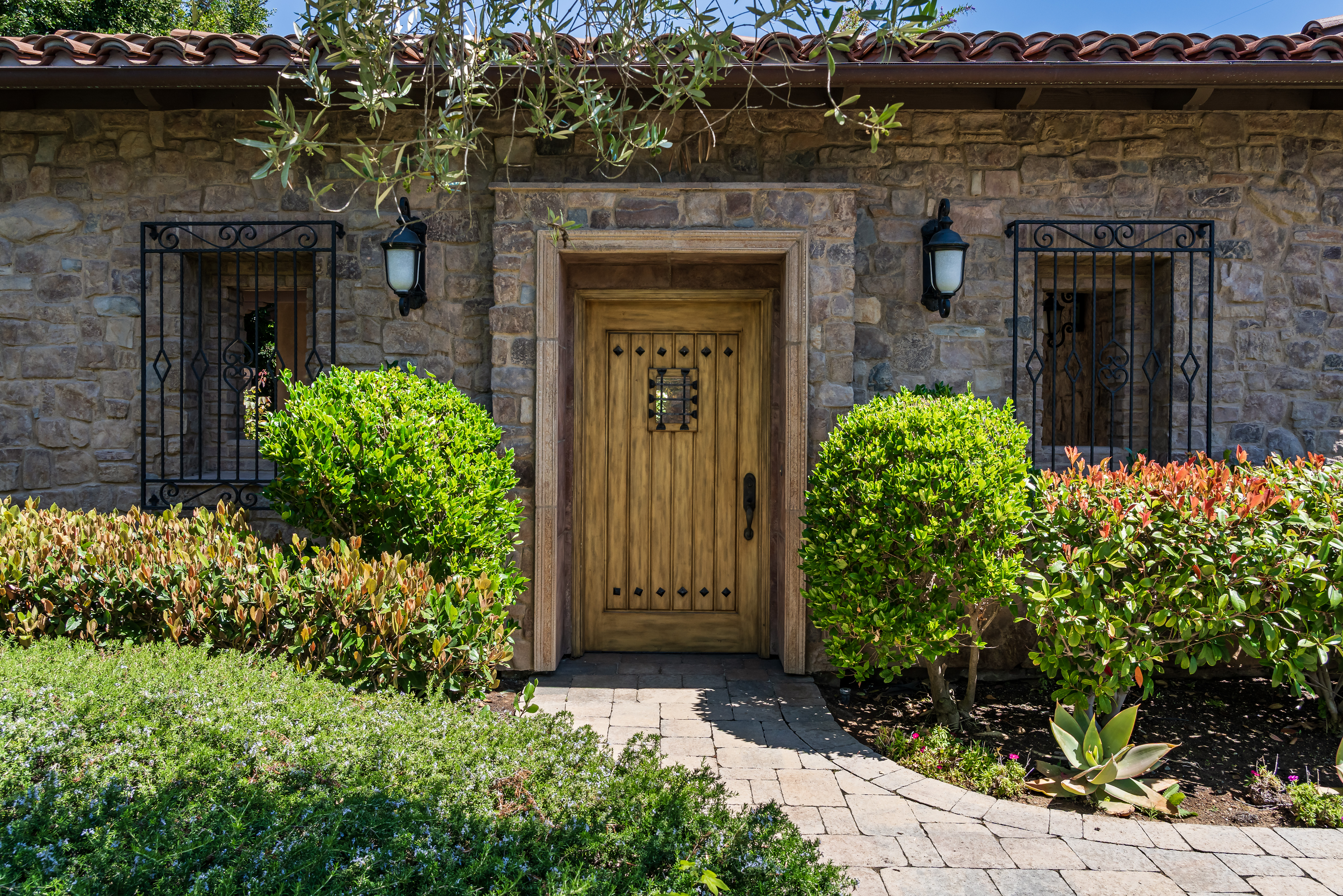 18504 Calle La Serra 