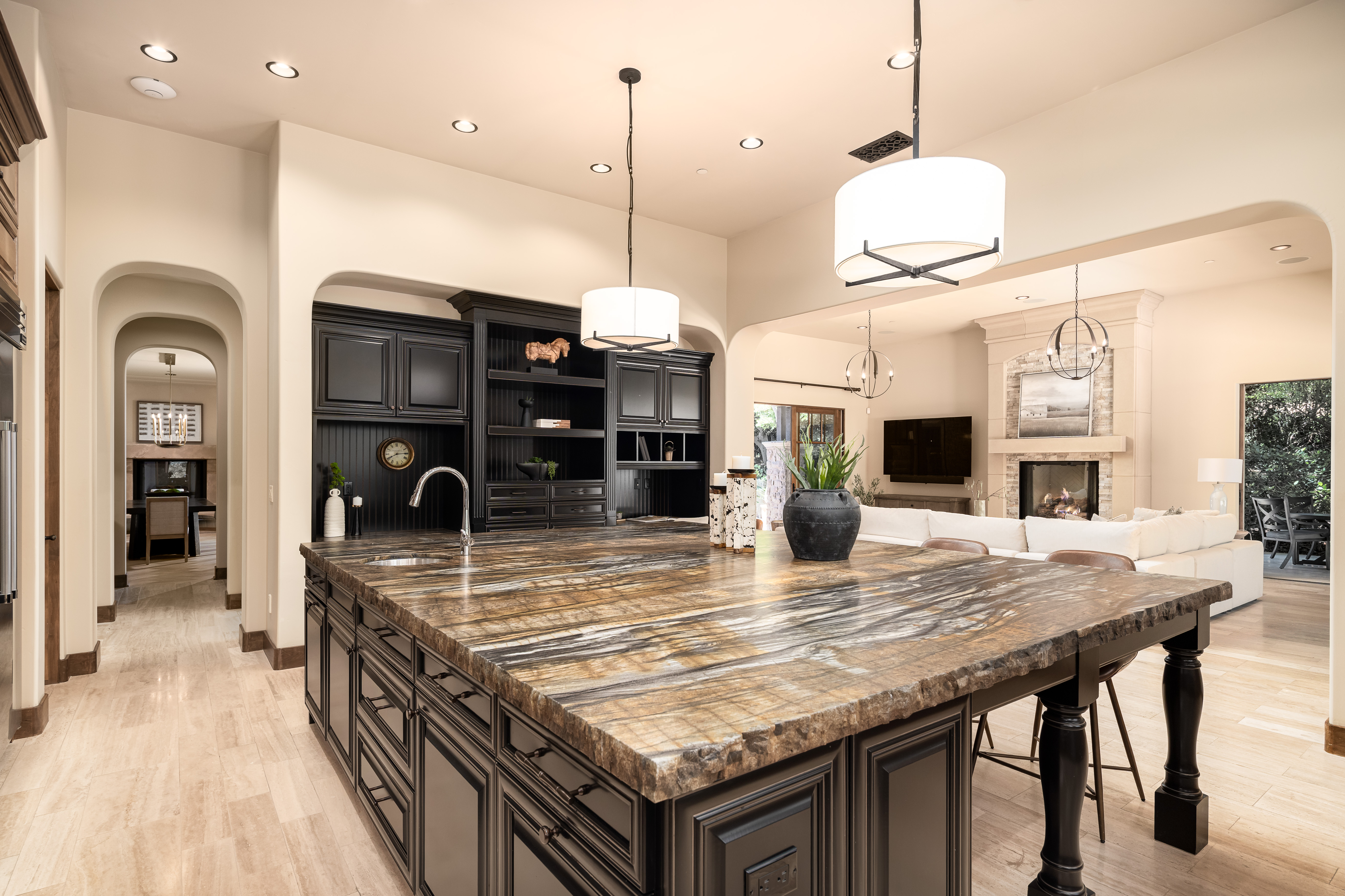 18504 Calle La Serra 