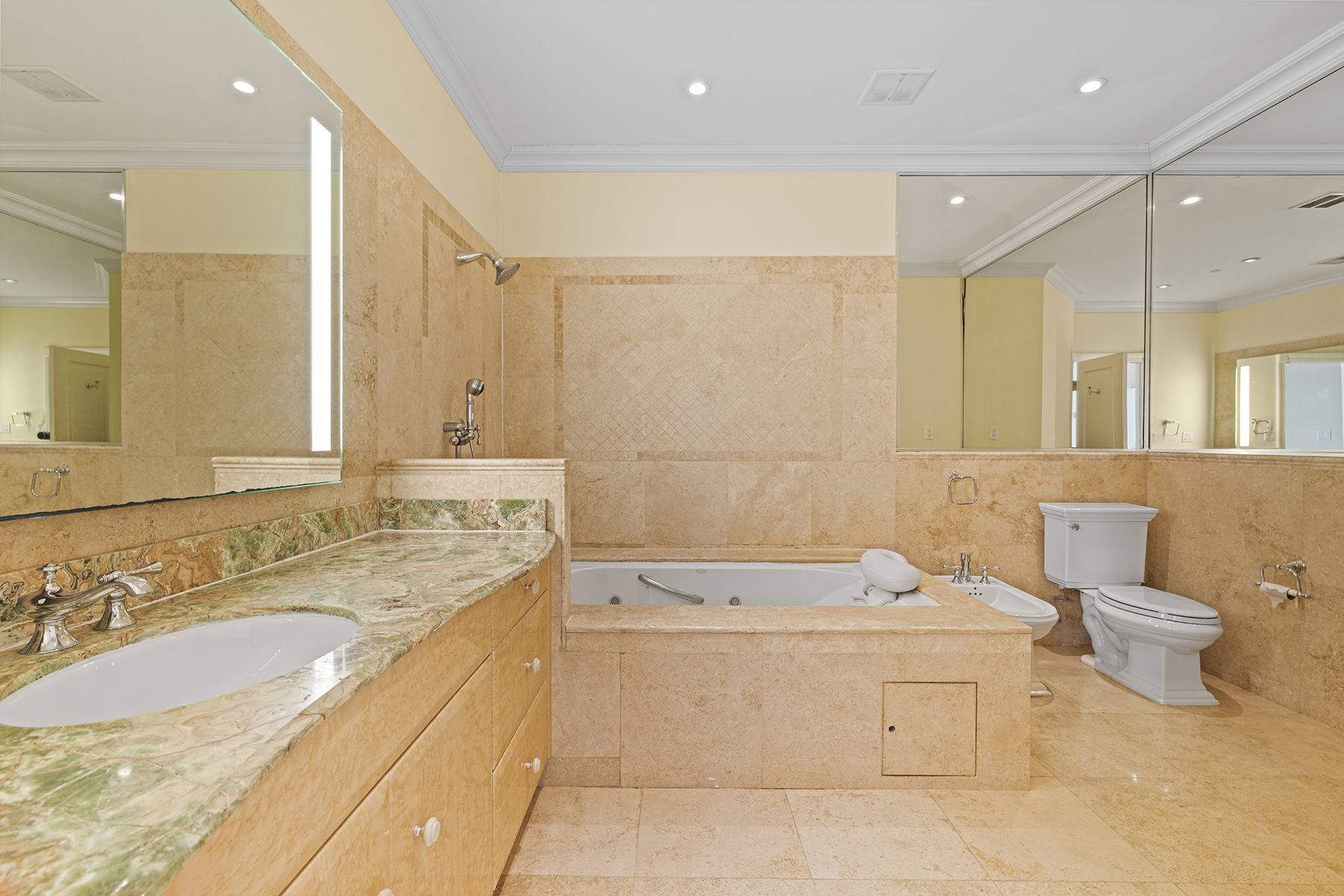 The Regent Grand, Suite PH 601 