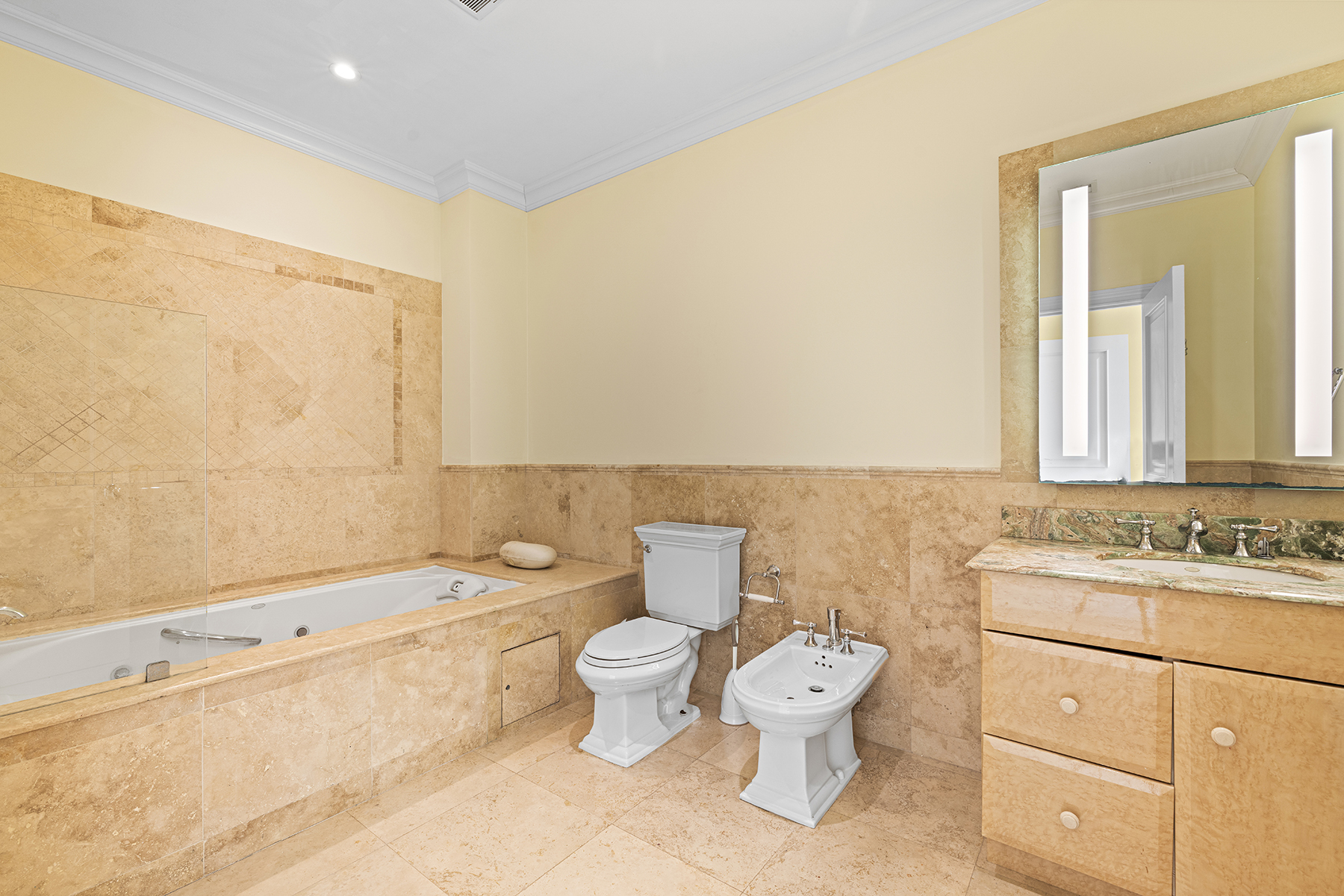 The Regent Grand, Suite PH 601 