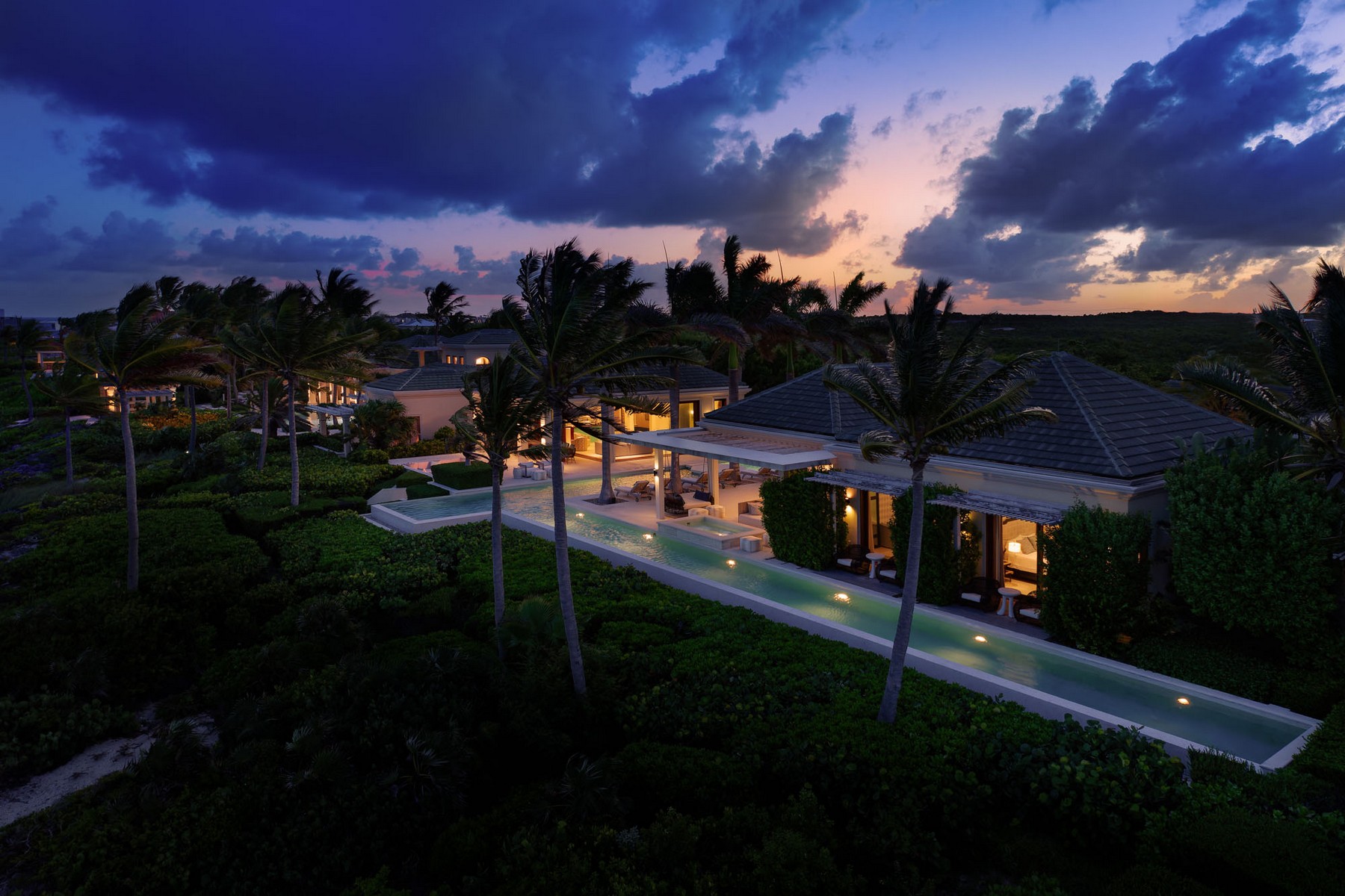 La Dolce Vita Beachfront Estate