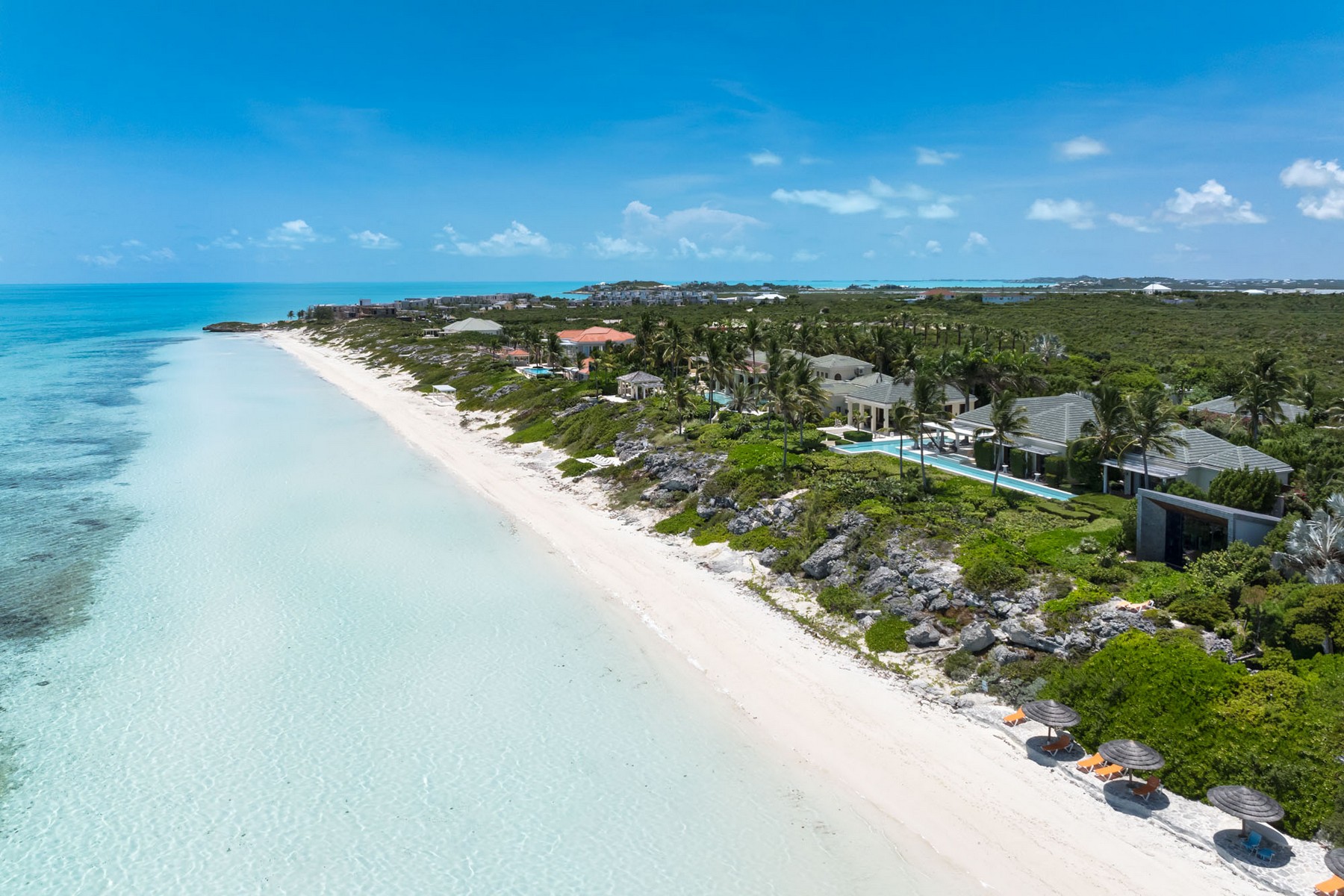 La Dolce Vita Beachfront Estate