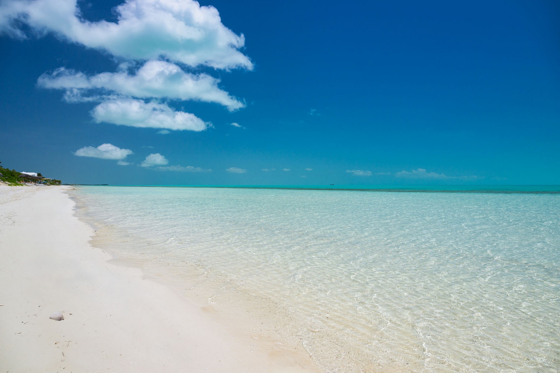 La Dolce Vita Beachfront Estate