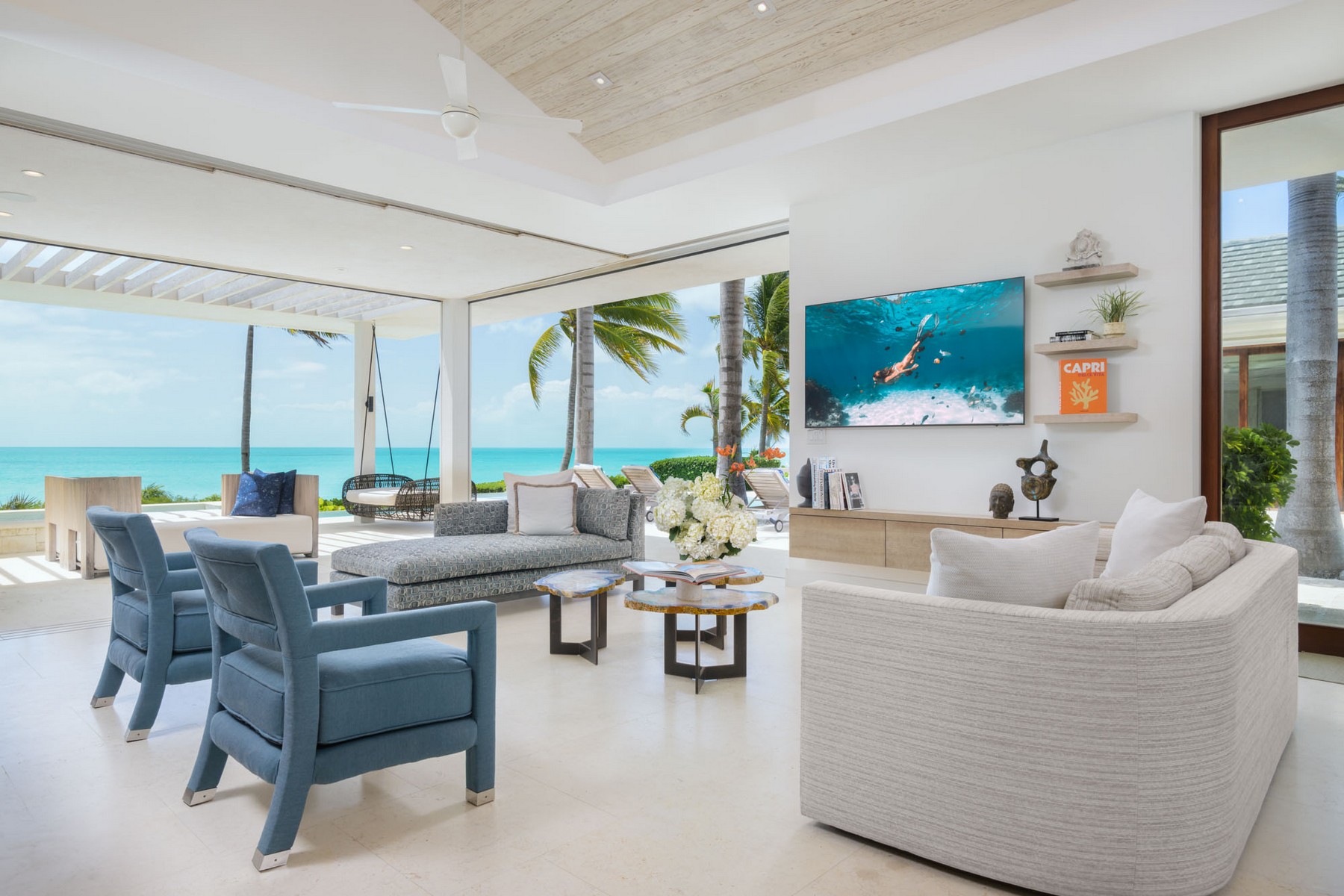 La Dolce Vita Beachfront Estate