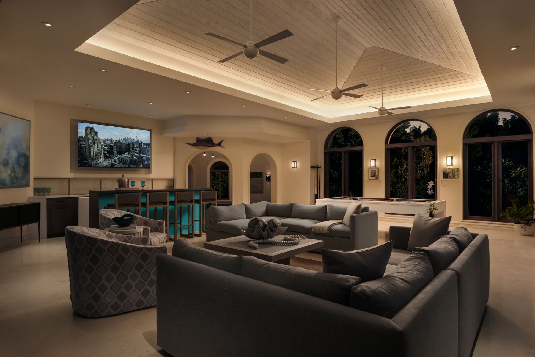 La Dolce Vita Beachfront Estate