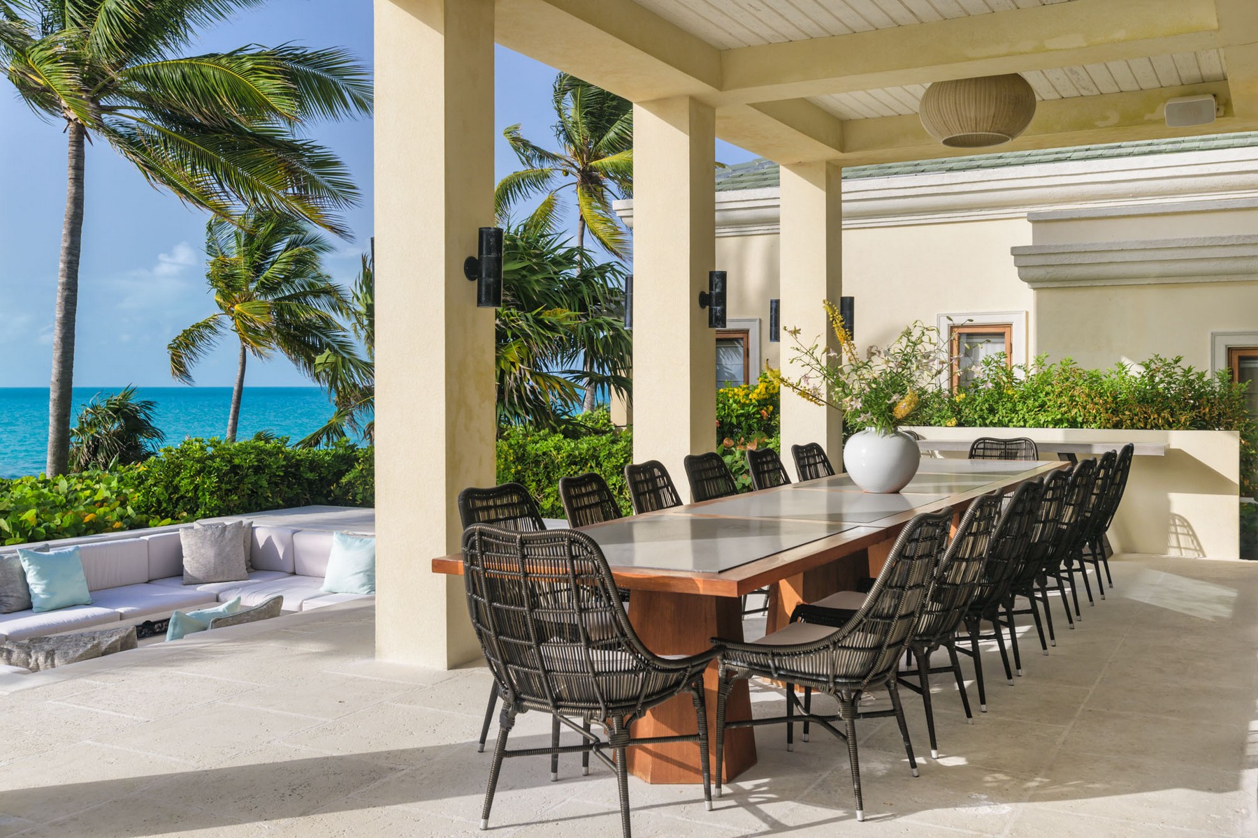 La Dolce Vita Beachfront Estate