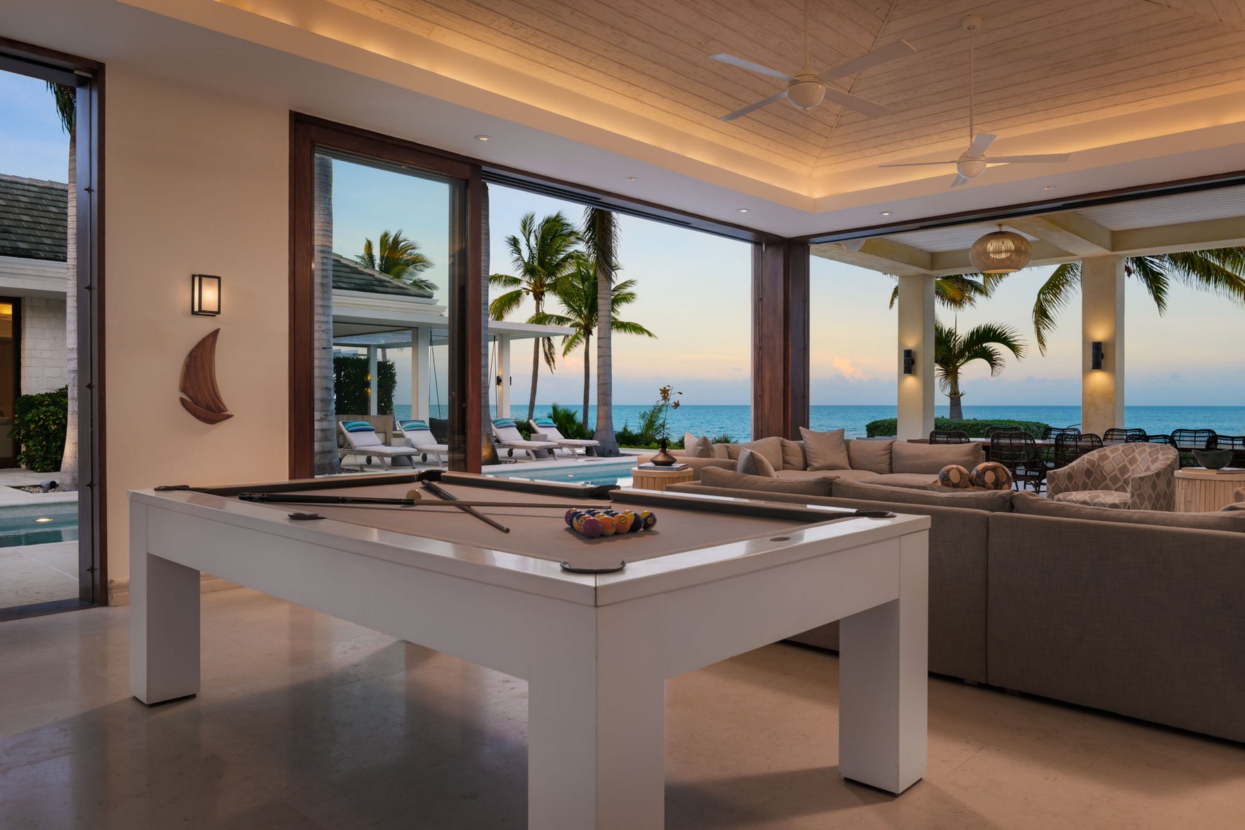 La Dolce Vita Beachfront Estate