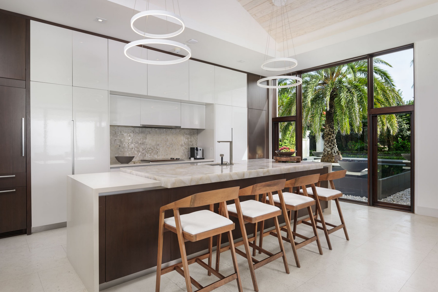 La Dolce Vita Beachfront Estate