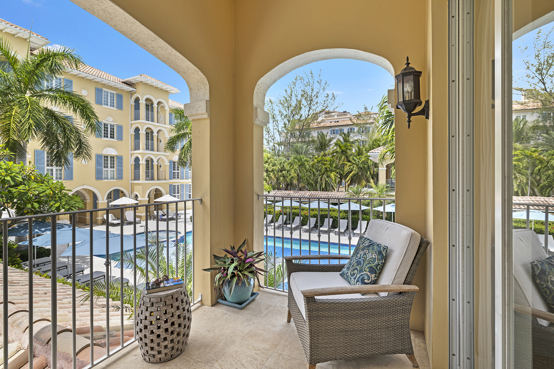 Villa Renaissance Suite 503 Garden and Pool View