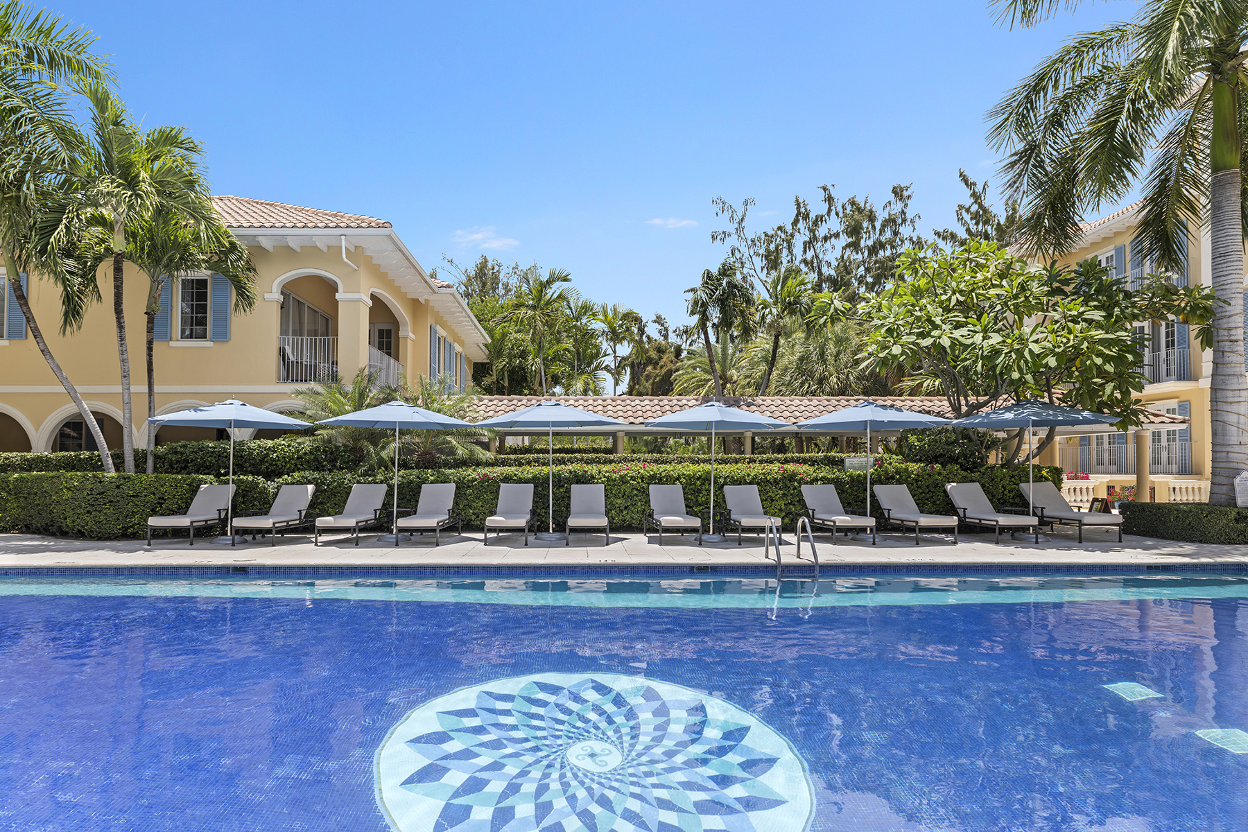 Villa Renaissance Suite 503 Garden and Pool View
