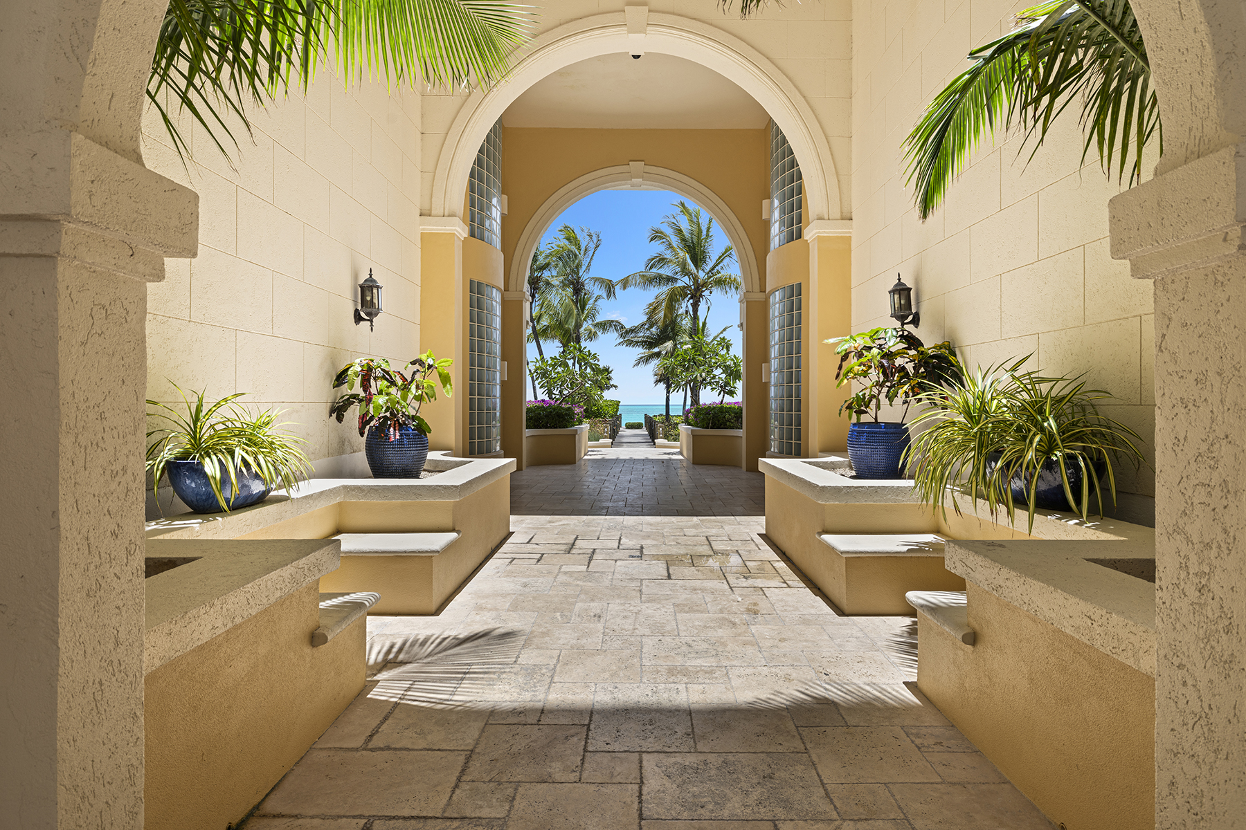 Villa Renaissance Suite 503 Garden and Pool View