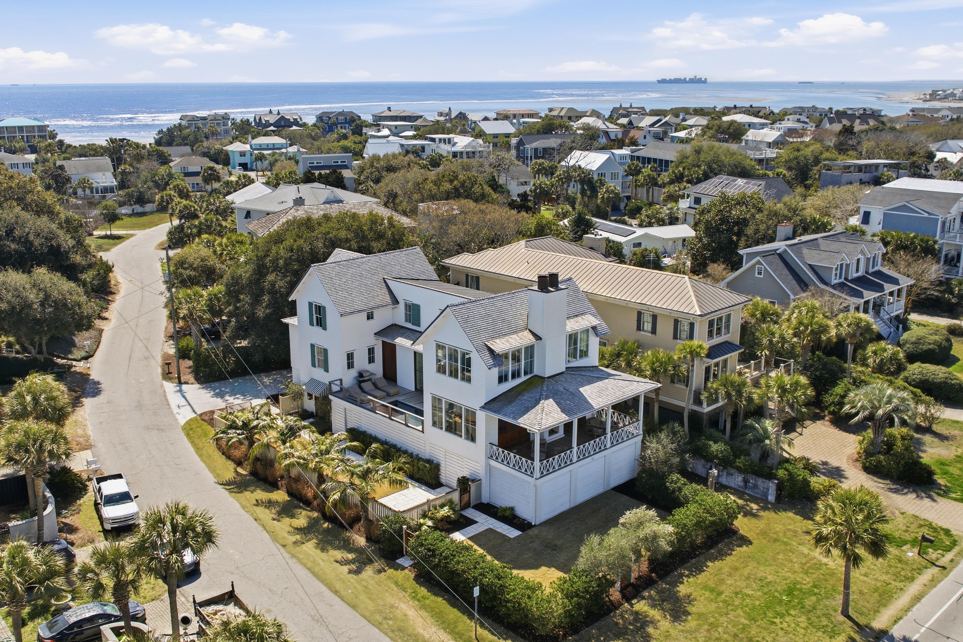 120 Palm Boulevard