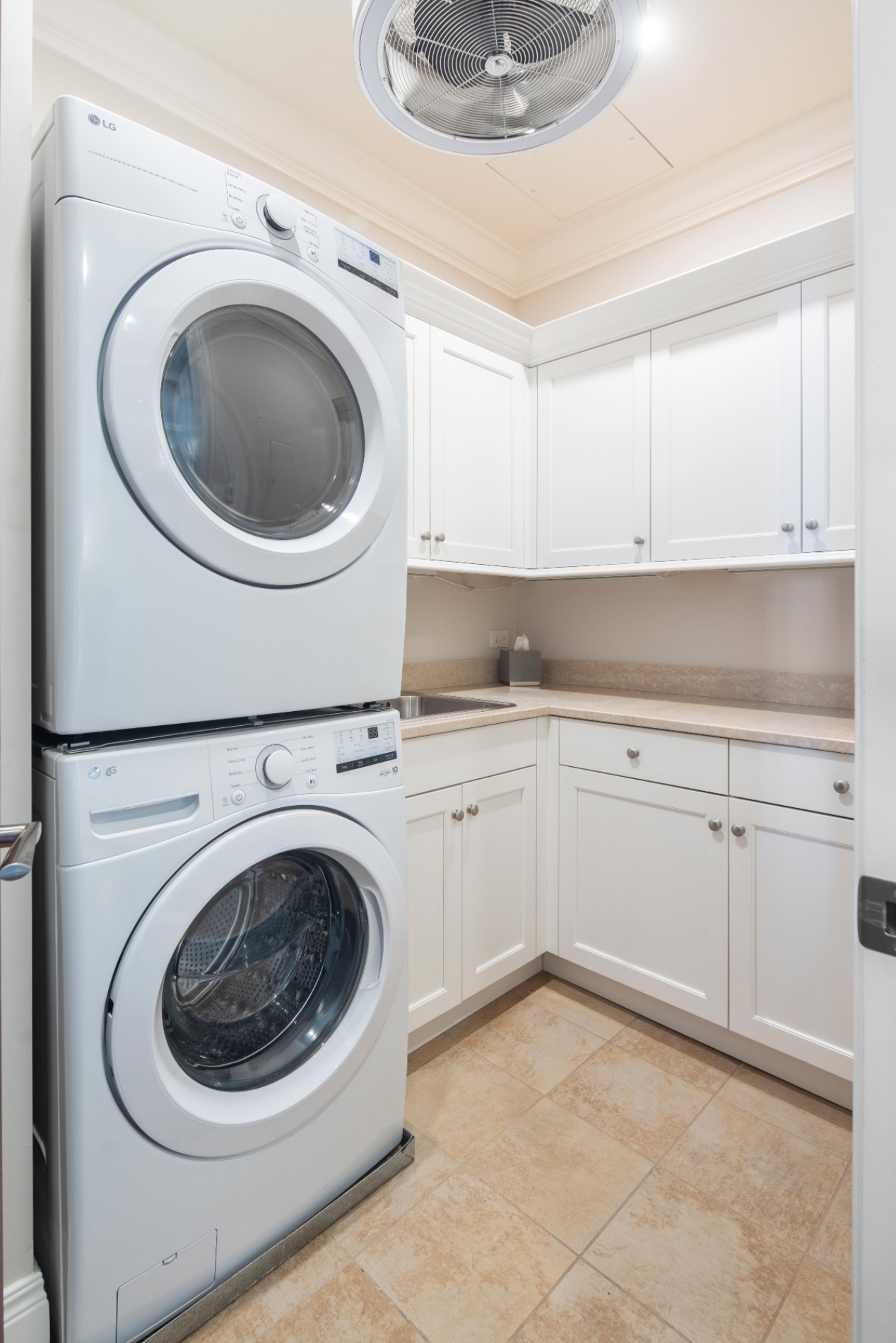 2 Laurens Street Unit 4D