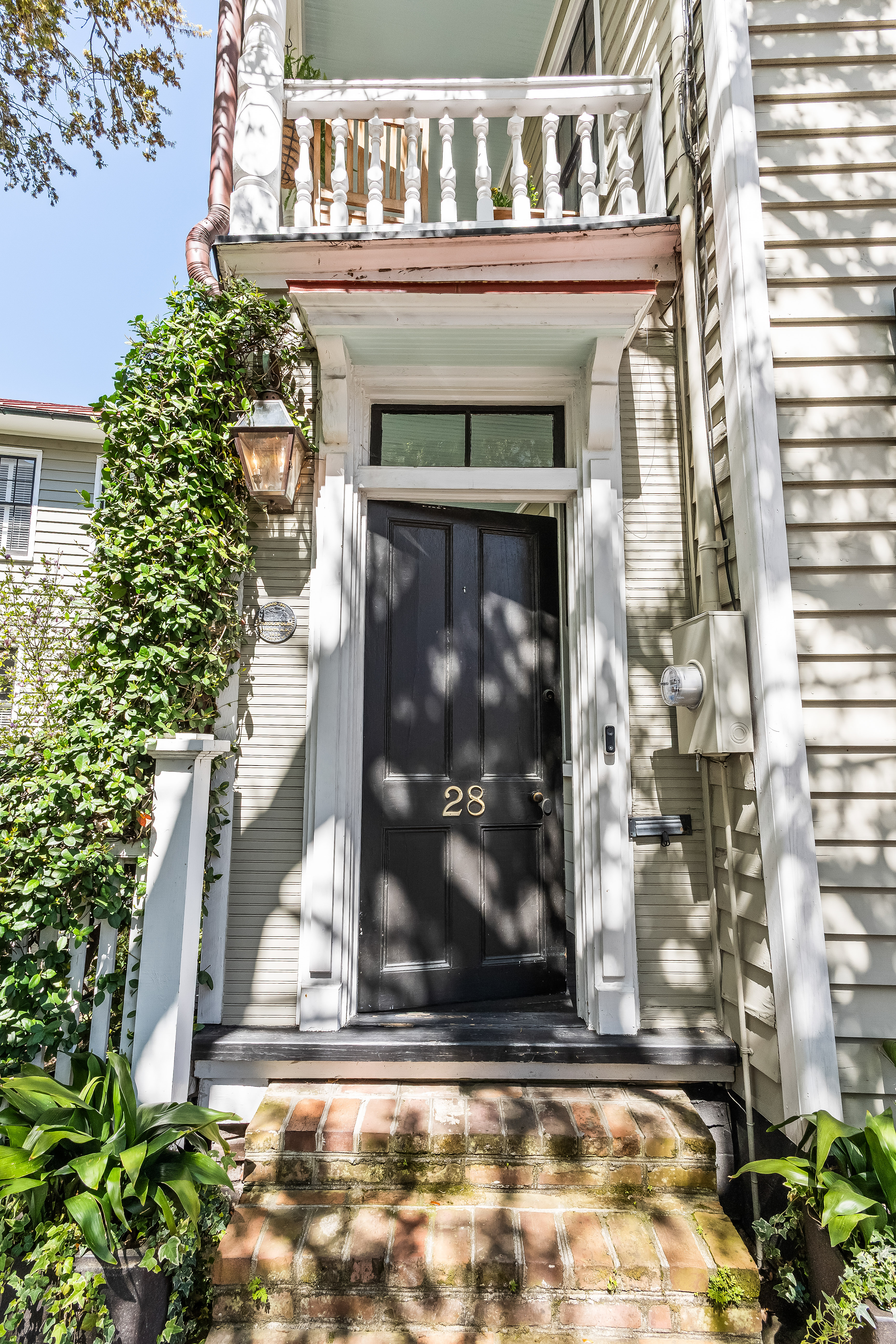 28 Warren Street