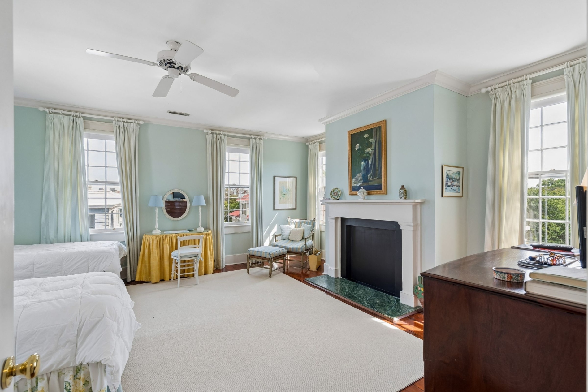 3 Lamboll Street