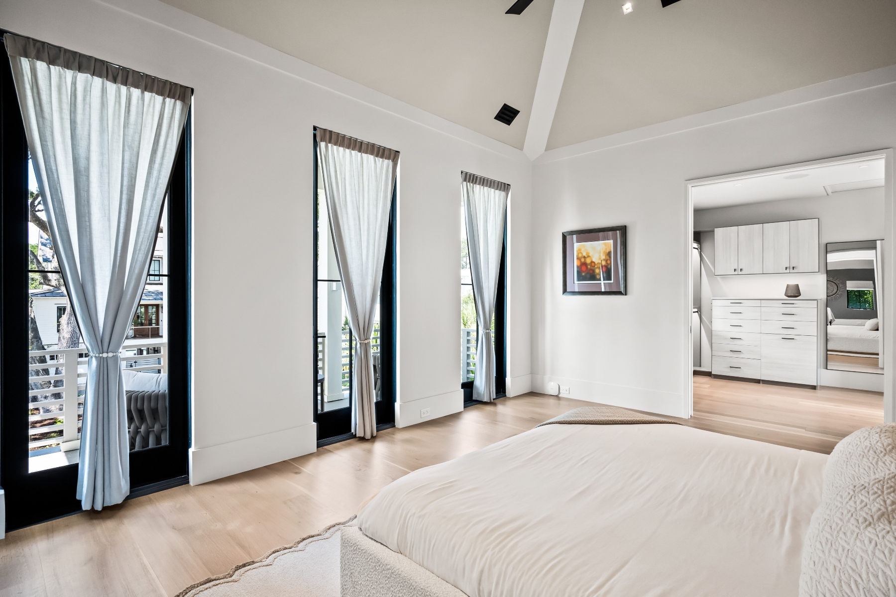 700 Stucco Lane