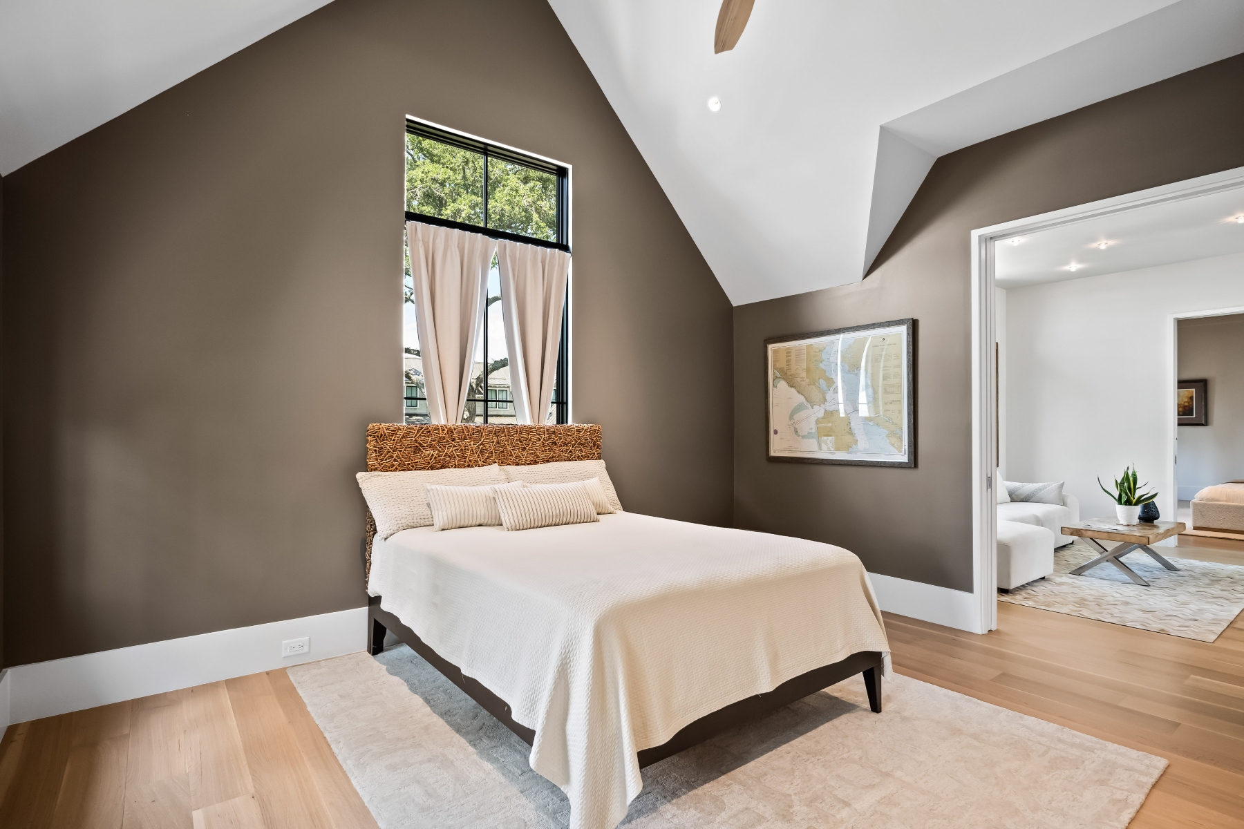 700 Stucco Lane
