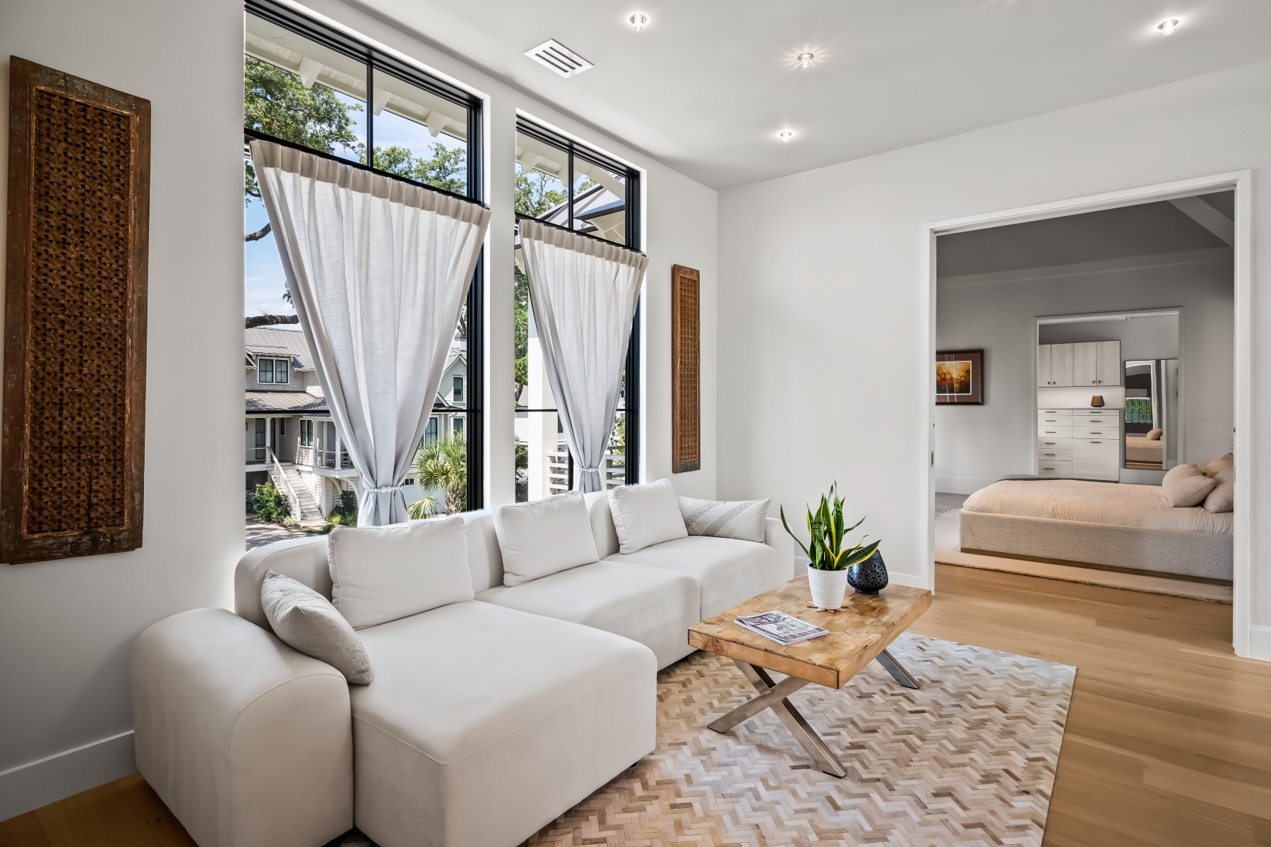 700 Stucco Lane