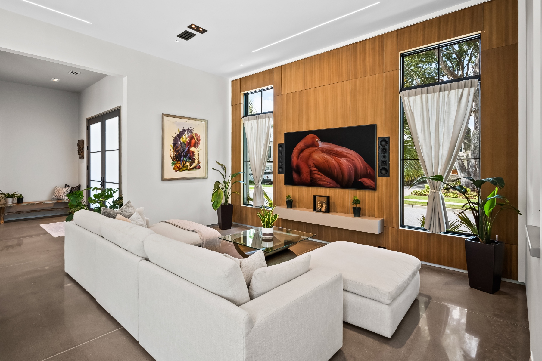 700 Stucco Lane
