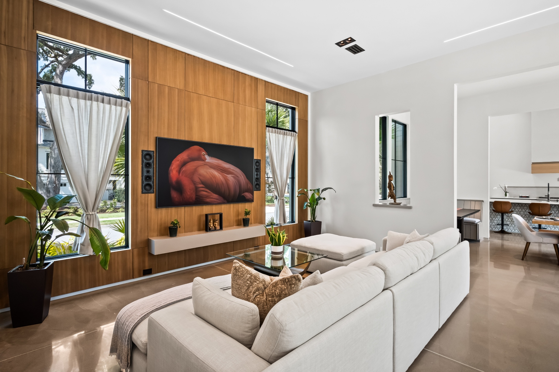 700 Stucco Lane